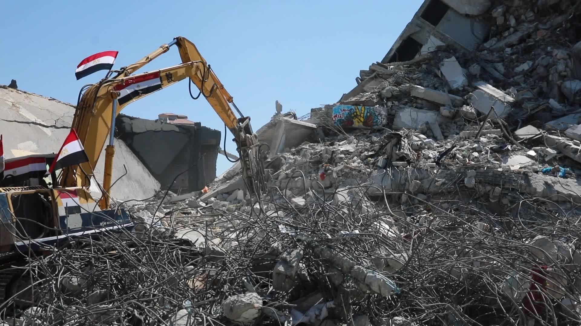 Rubble clearance in Gaza