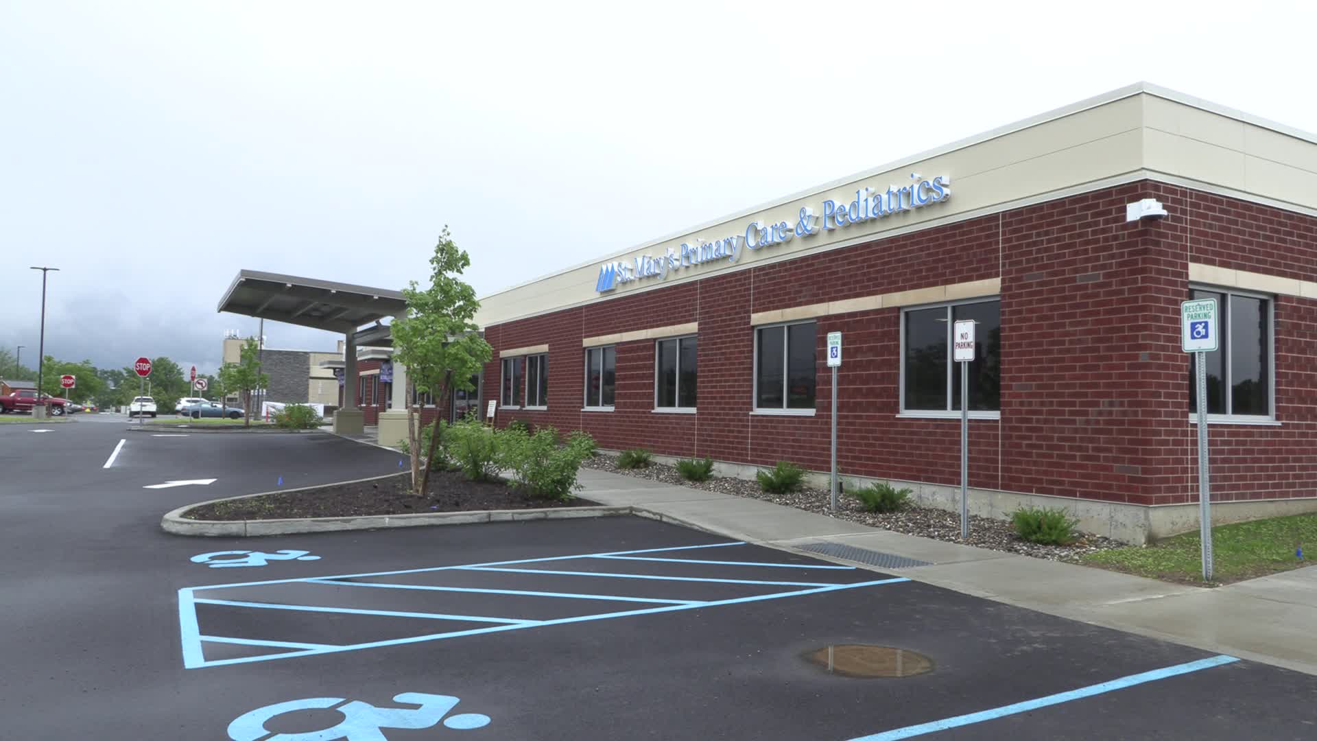 St. Mary's Healthcare hosts ribbon cutting