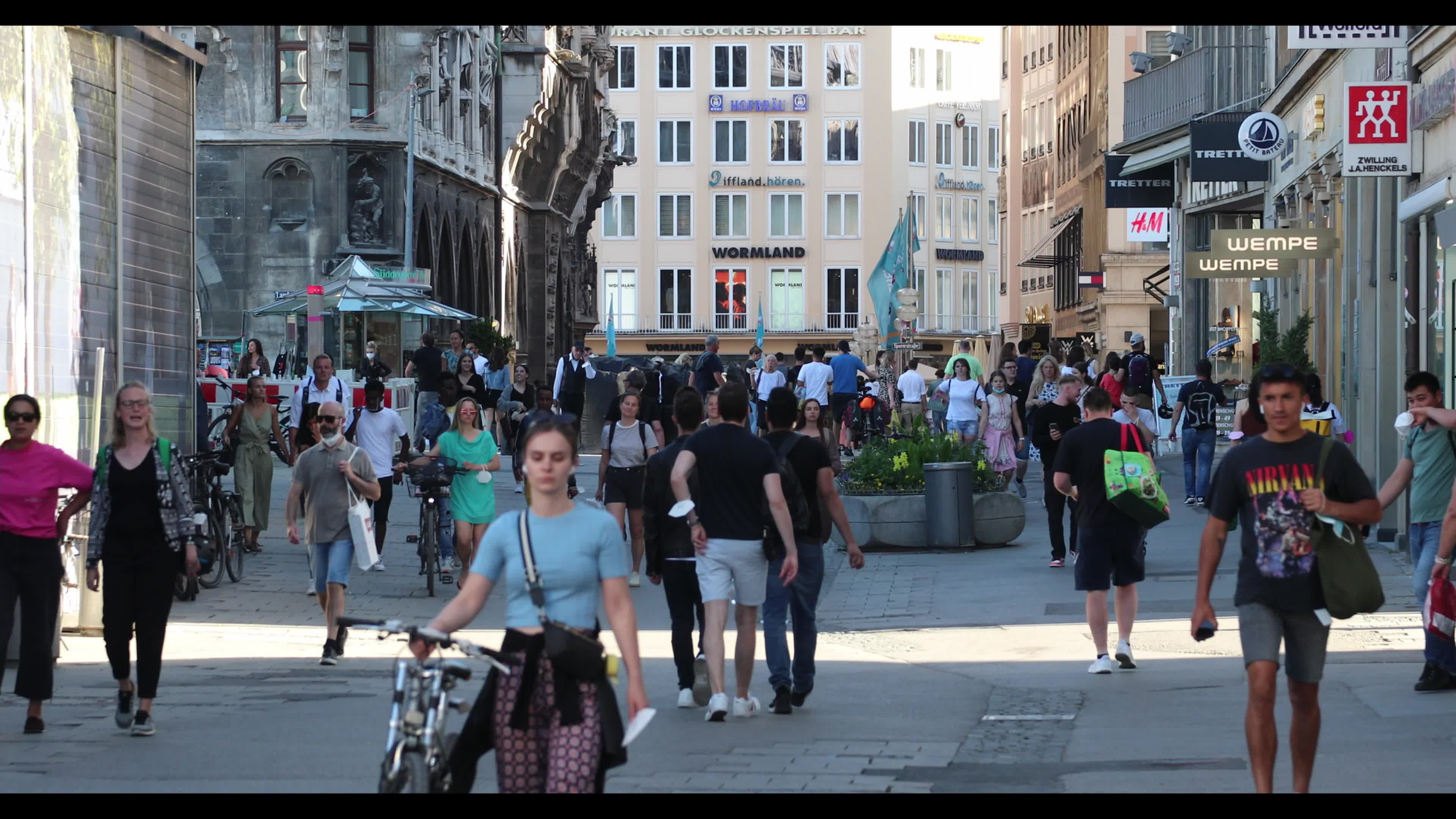 Falling Covid-19 infections and Euro 2020 atmosphere in Munich