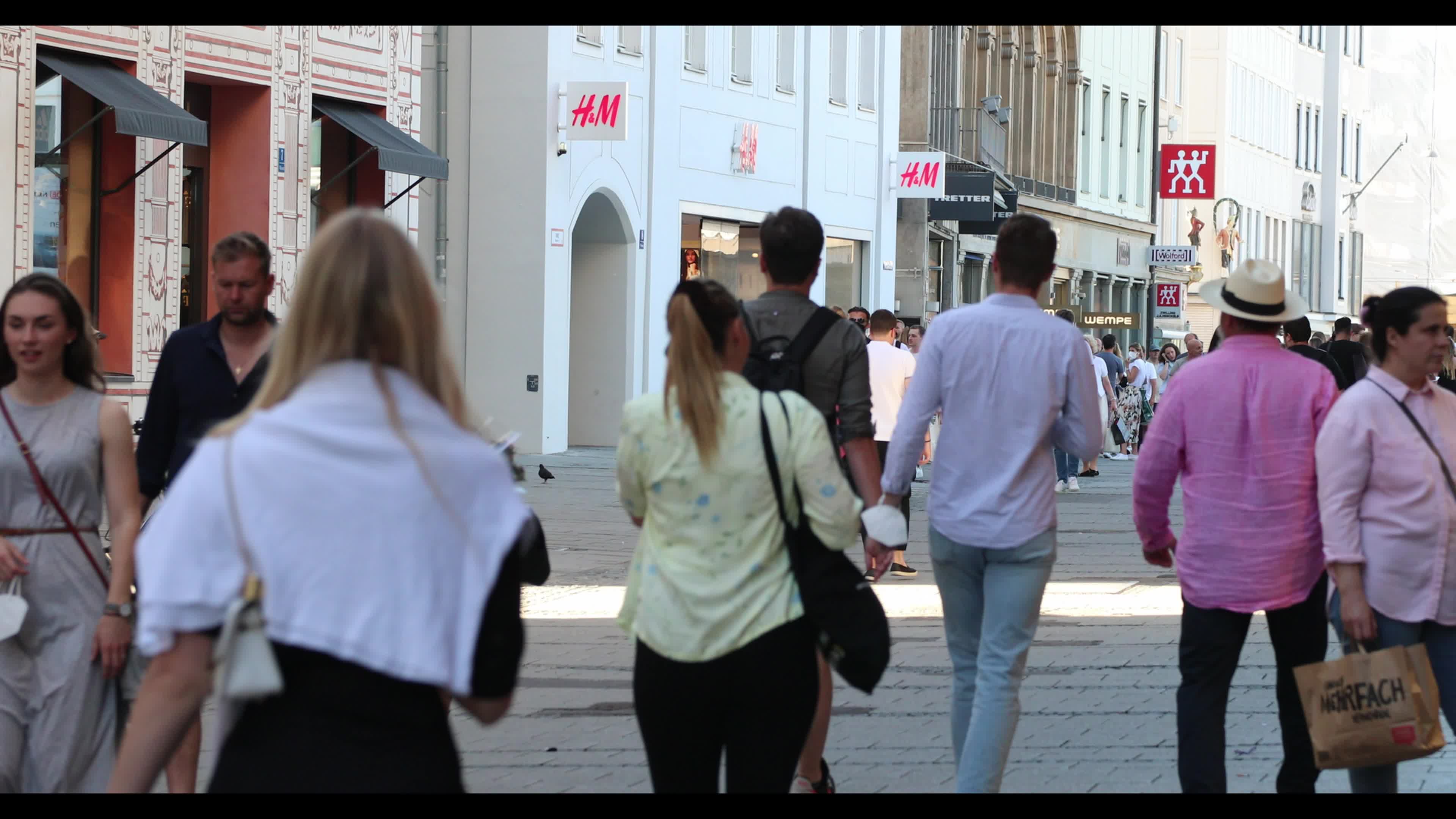 Falling Covid-19 infections and Euro 2020 atmosphere in Munich