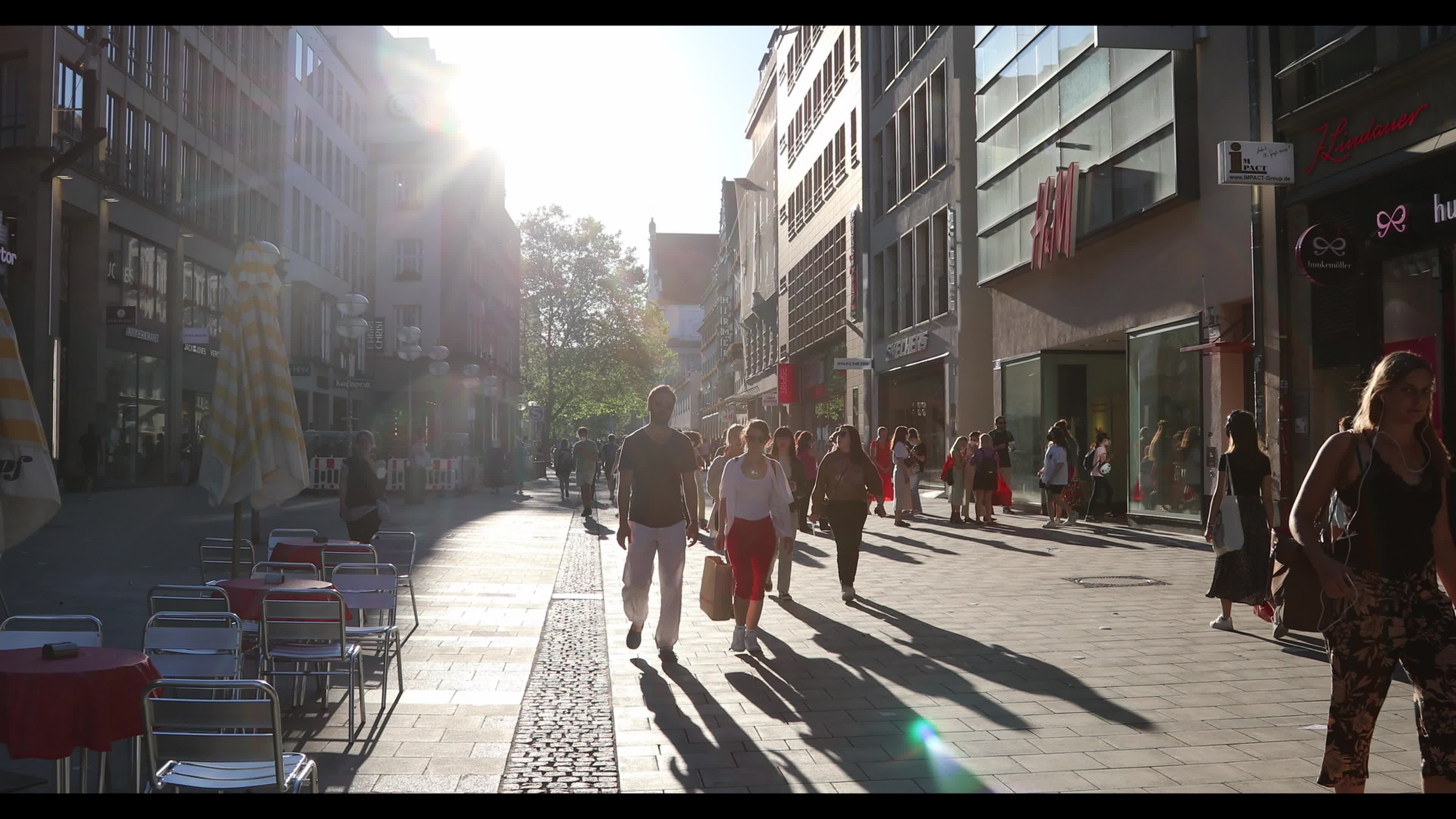 Falling Covid-19 infections and Euro 2020 atmosphere in Munich