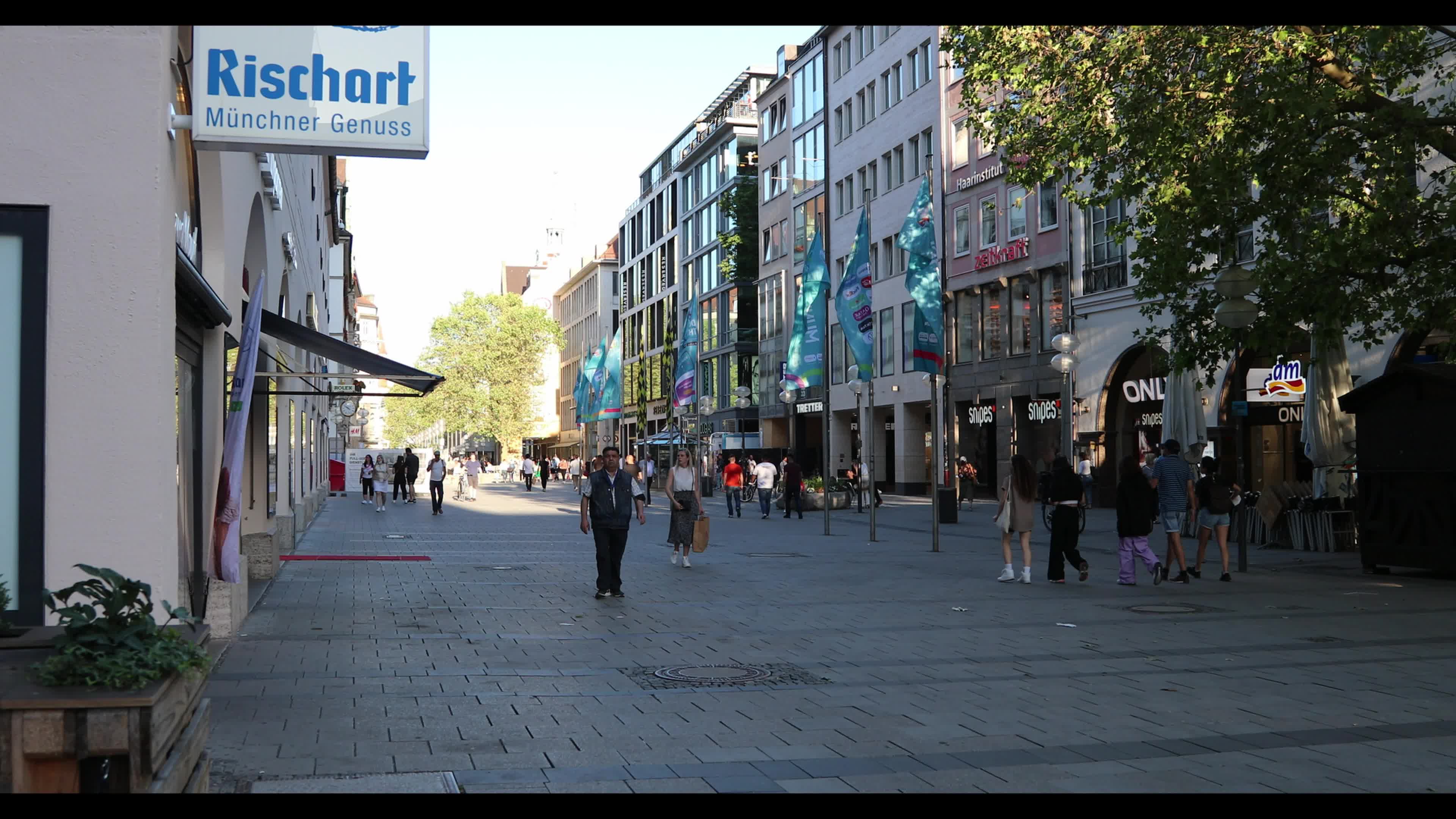 Falling Covid-19 infections and Euro 2020 atmosphere in Munich