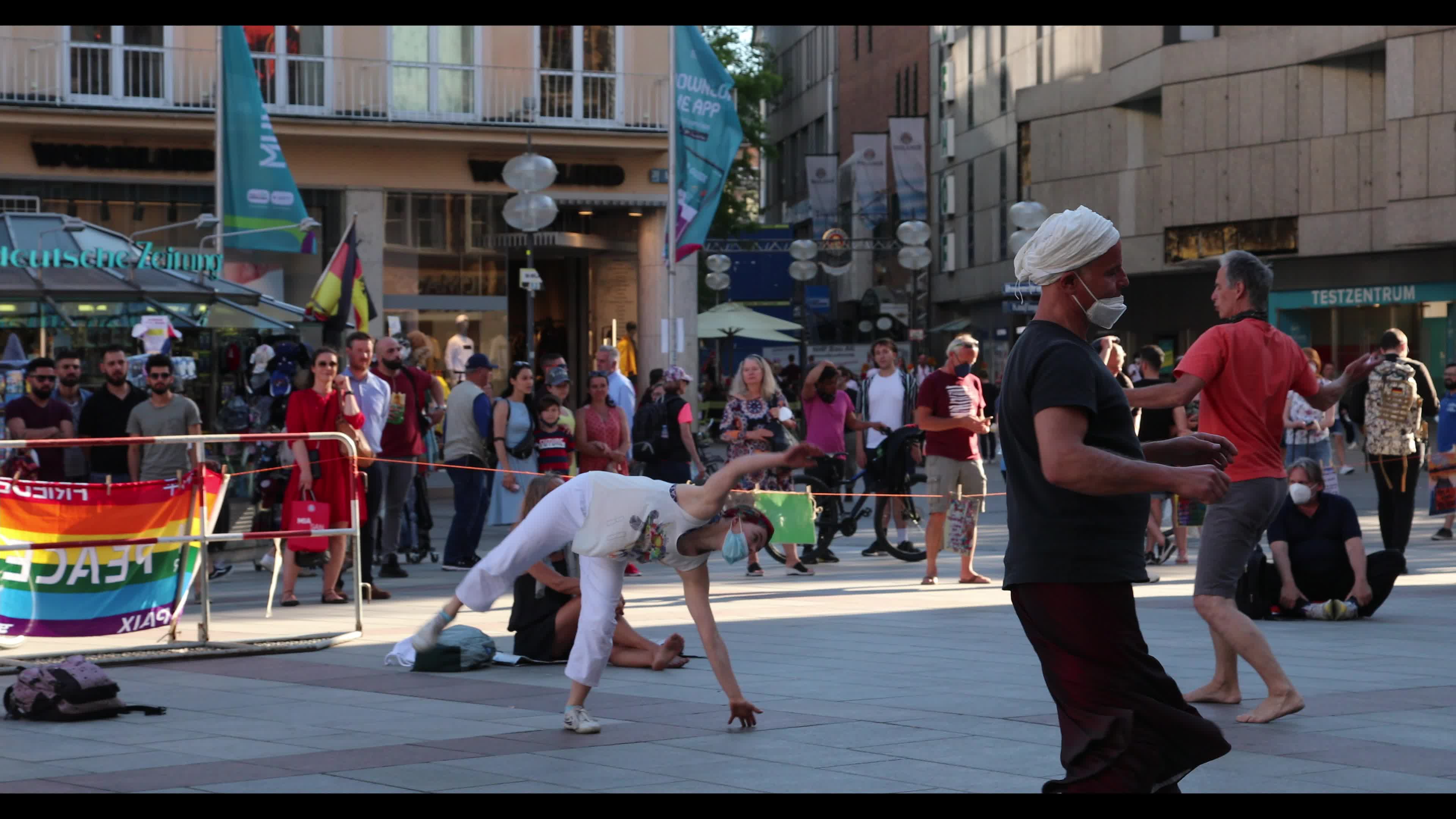 Meditation and dance protest against the Covid measures in Munich