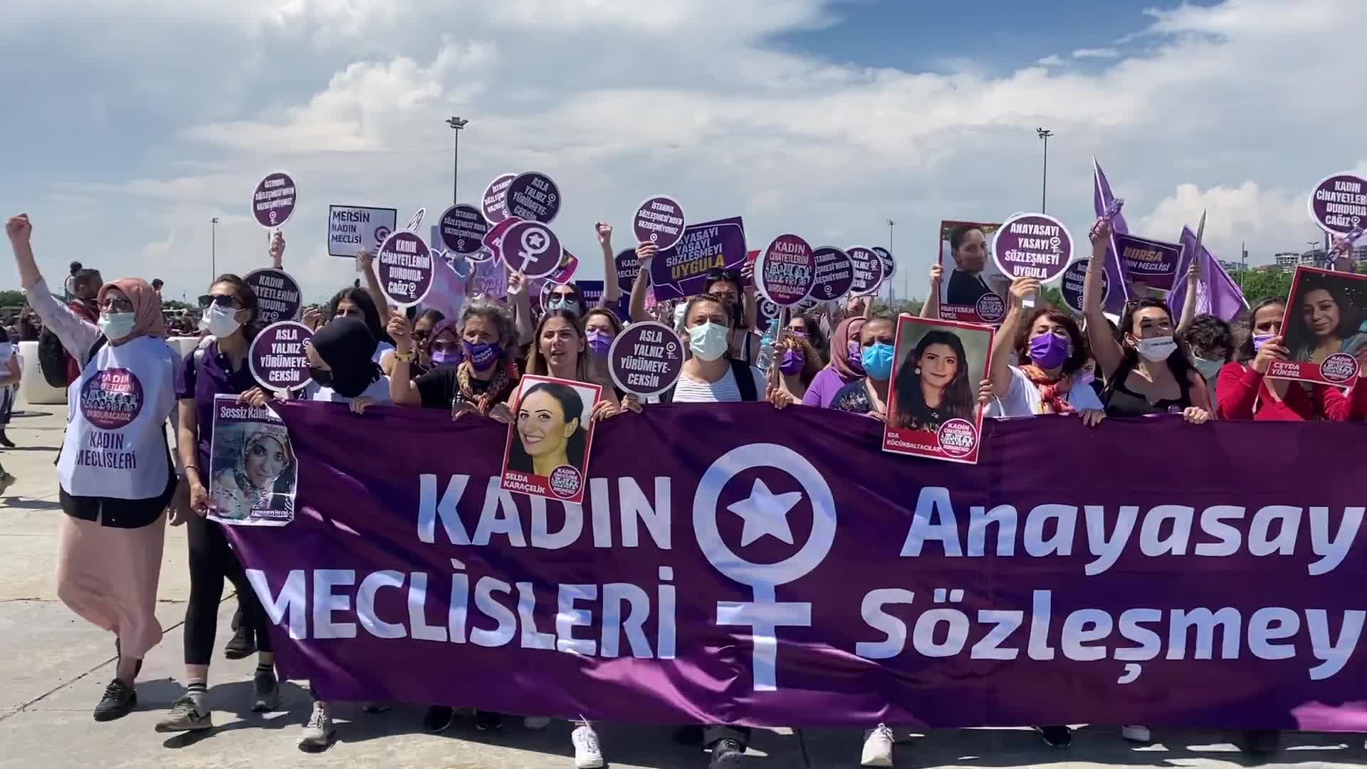 Women Protest For Istanbul Convention in Turkey