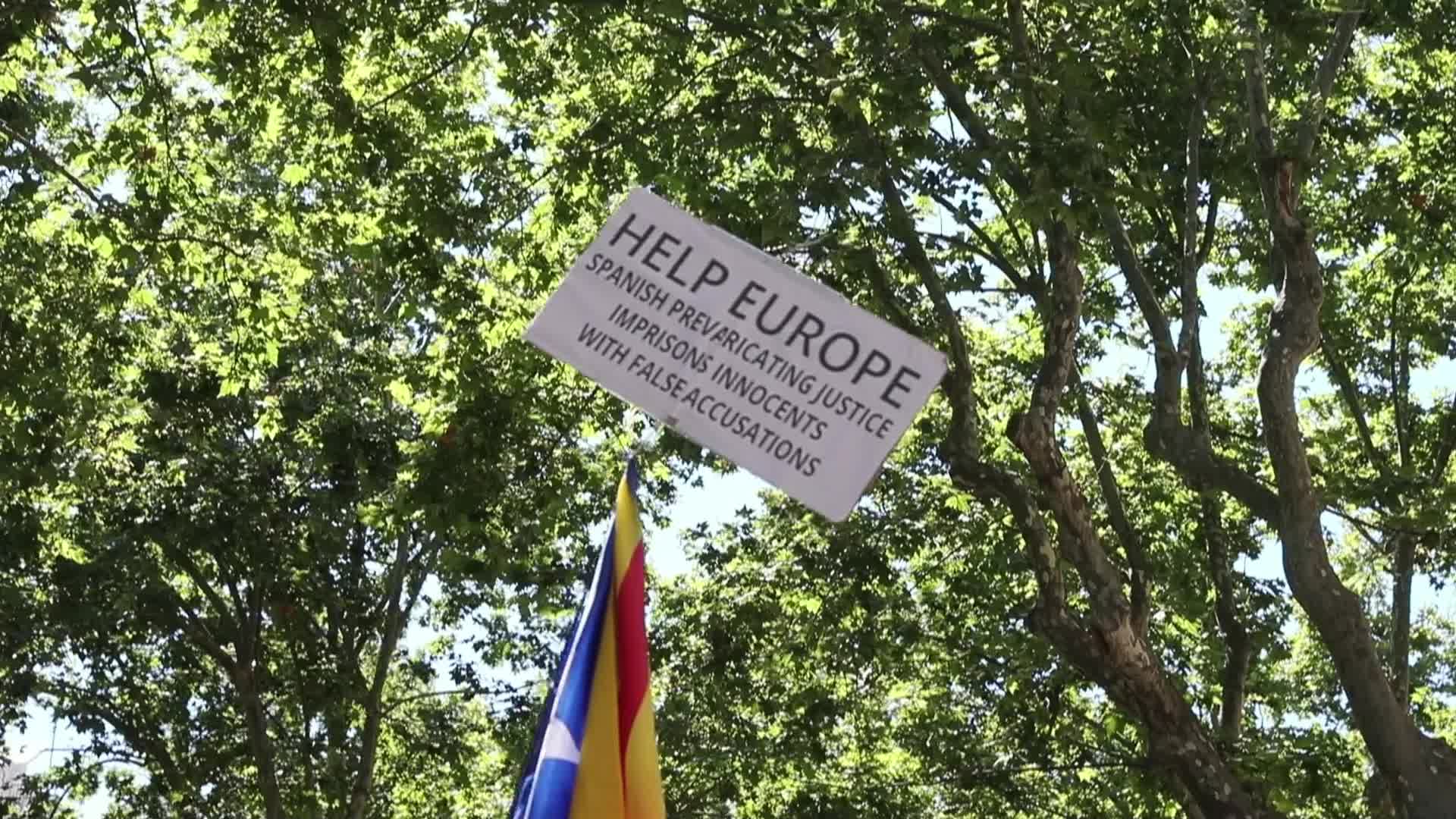 Demonstration against Spanish Presdent Pedro Sanchez in Barcelona