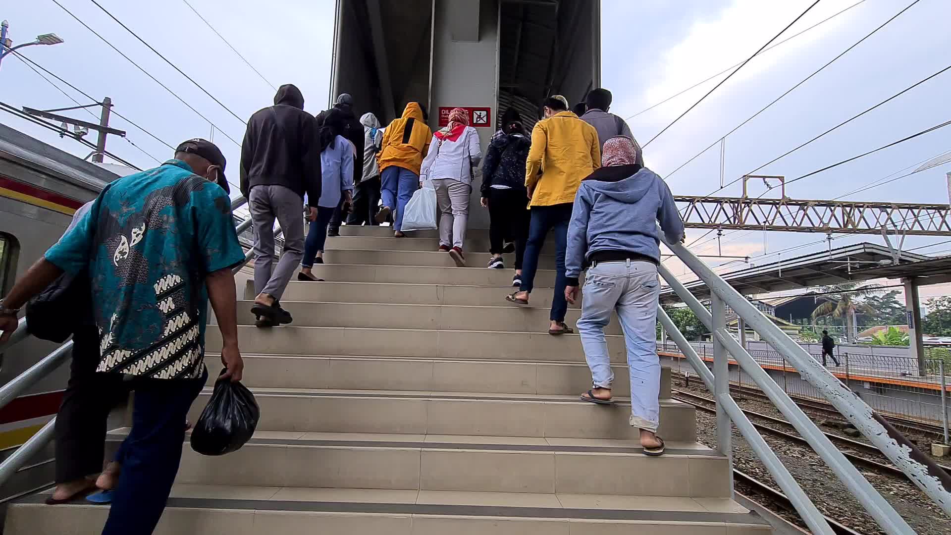 Rush hours in Indonesia amid the Covid-19 pandemic