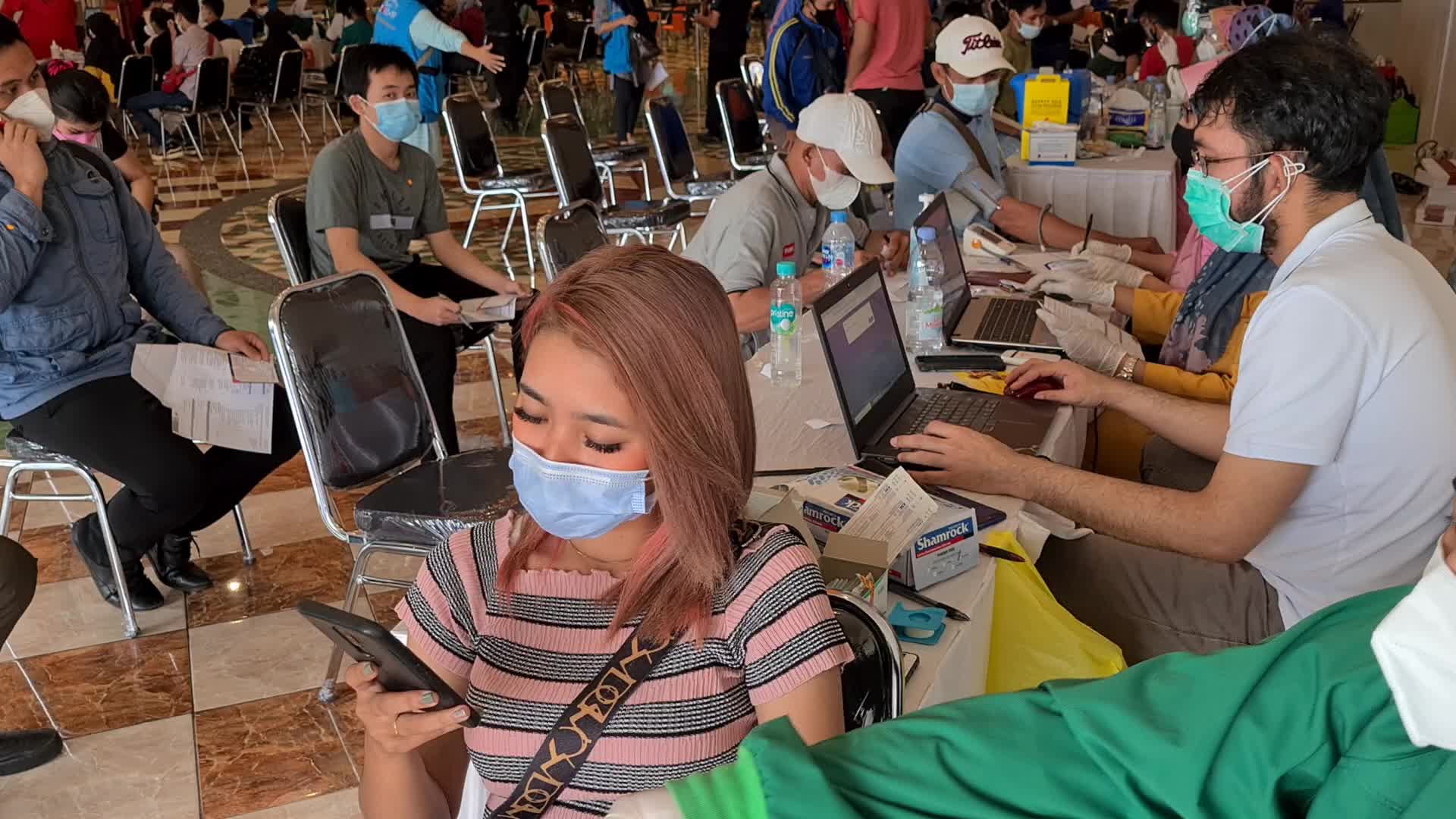 Coronavirus vaccination for tour operators