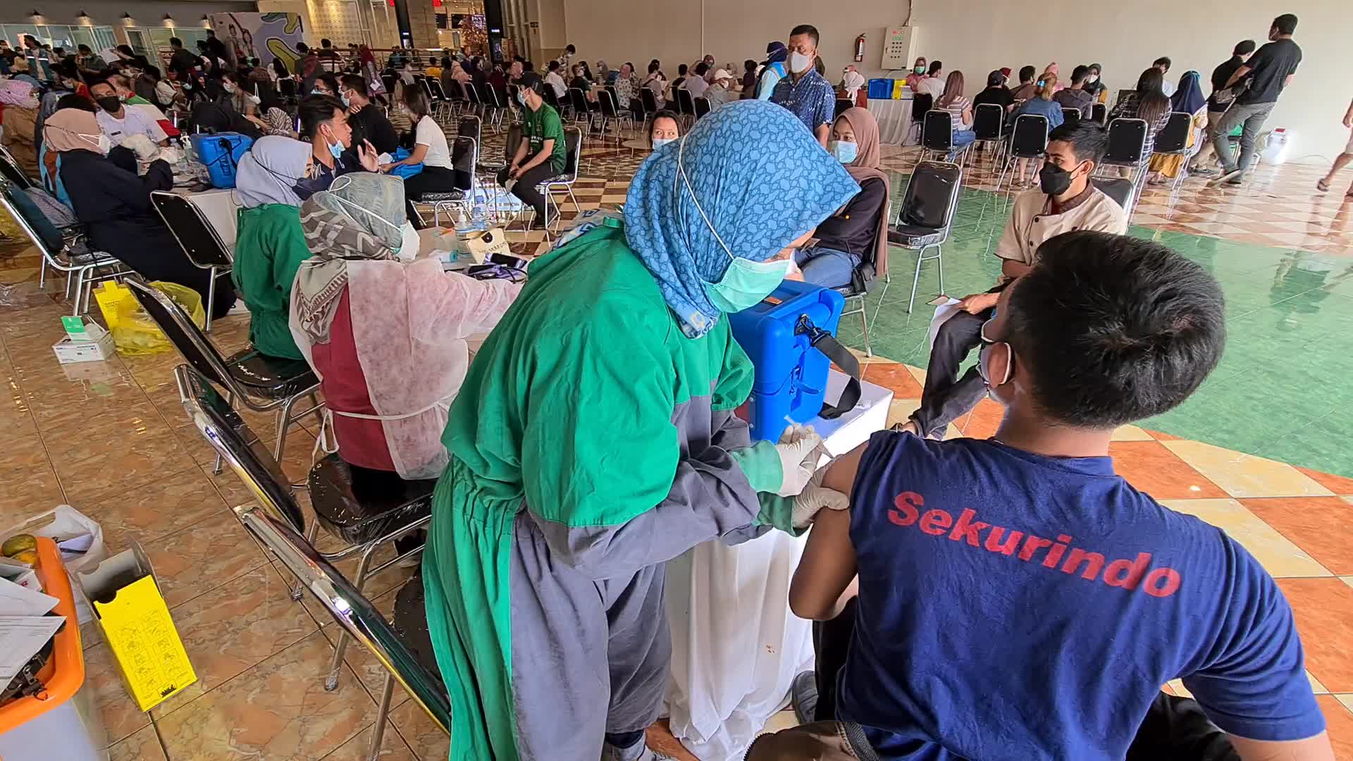 Coronavirus vaccination for tour operators