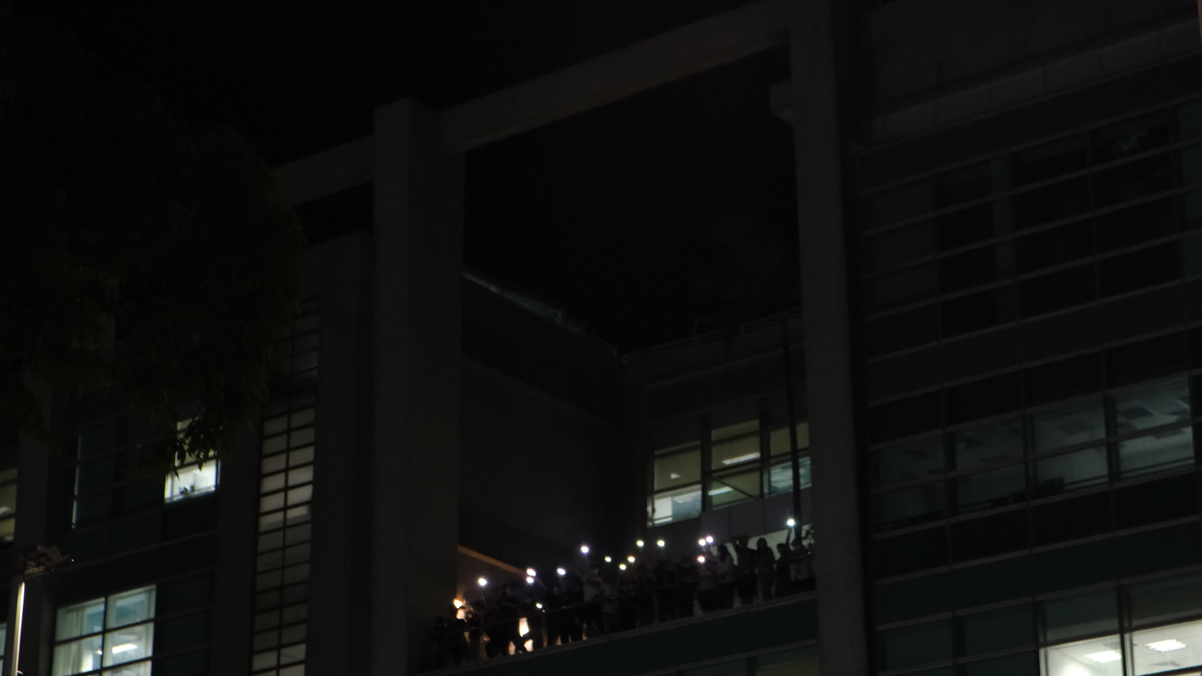 Hong Kong's pro-democracy newspaper Apple Daily closes