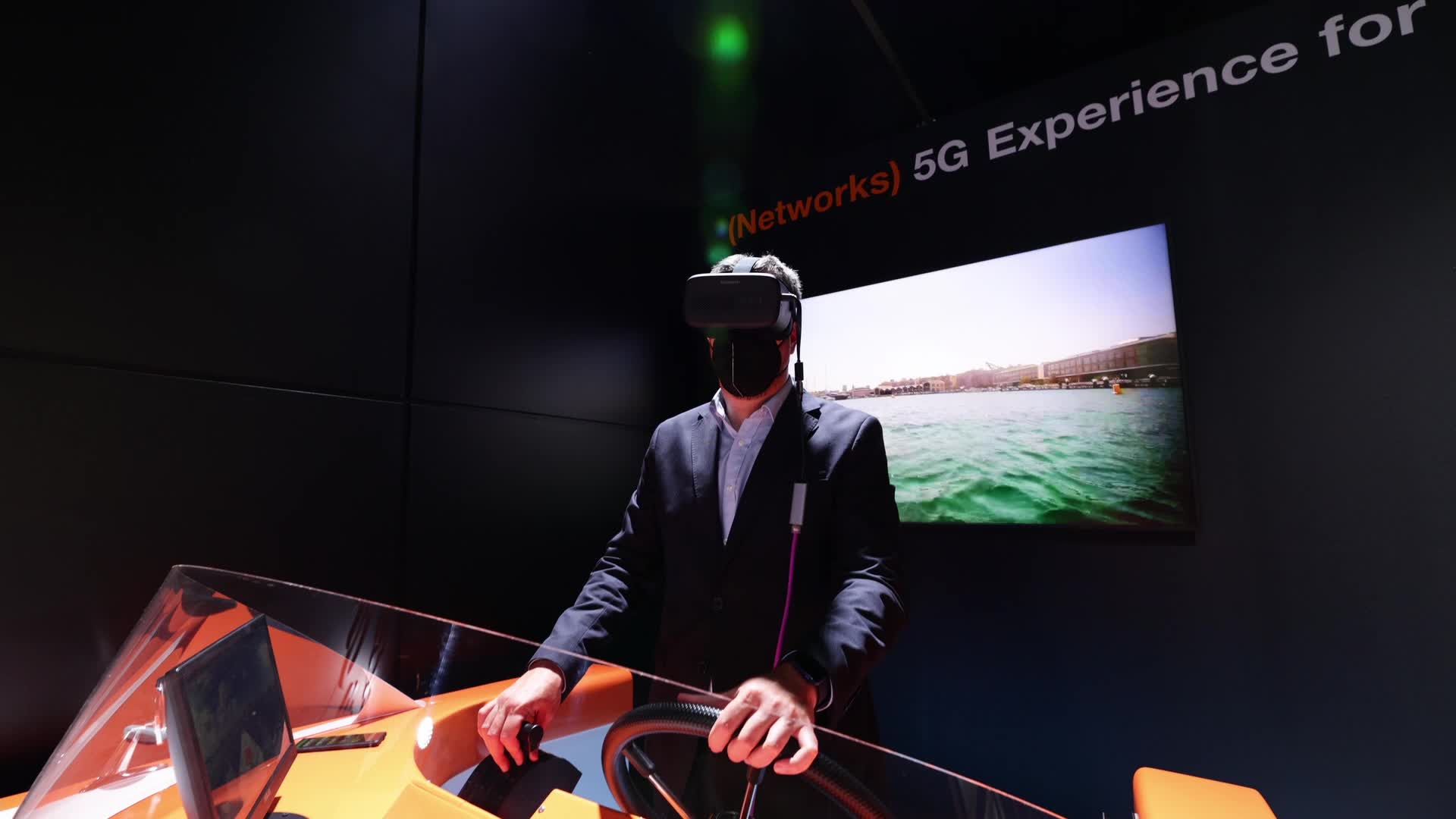 MWC Orange 5G boat show