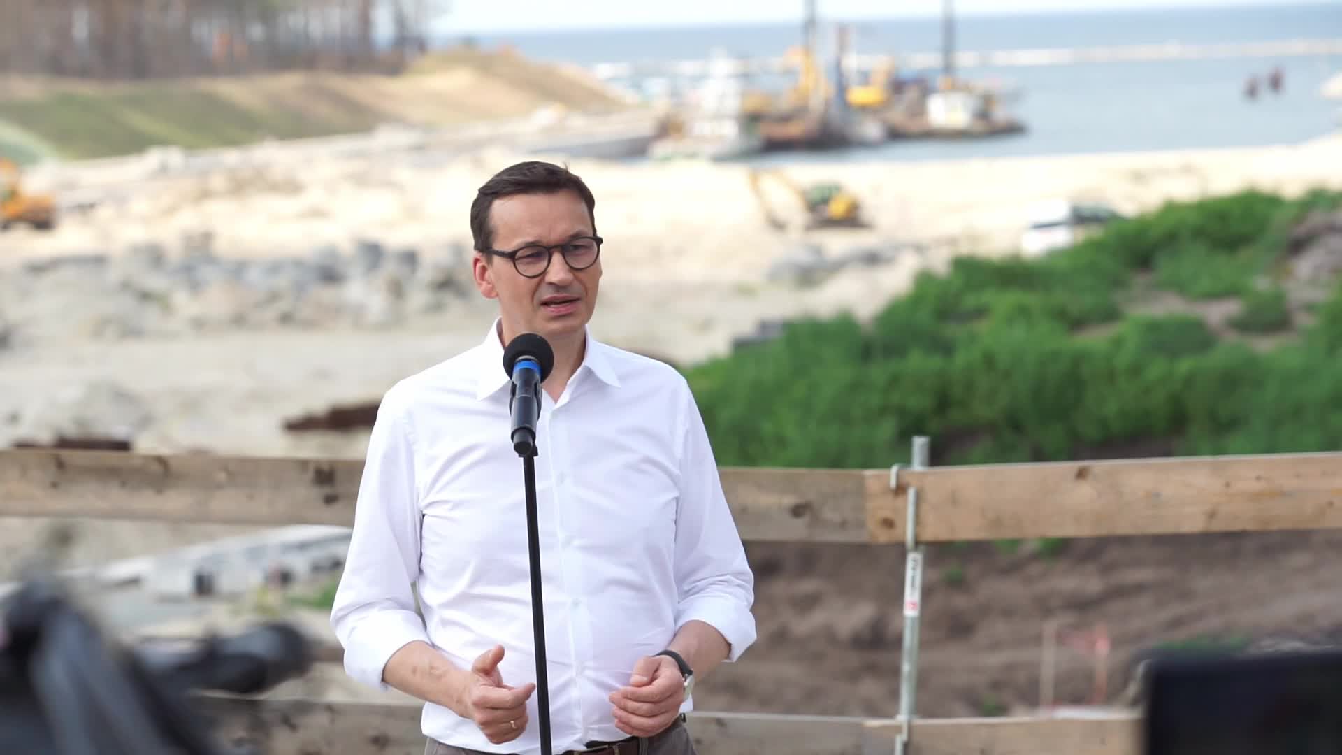 Polish President and PM visit Vistula Spit Kanal i Nowy Swiat