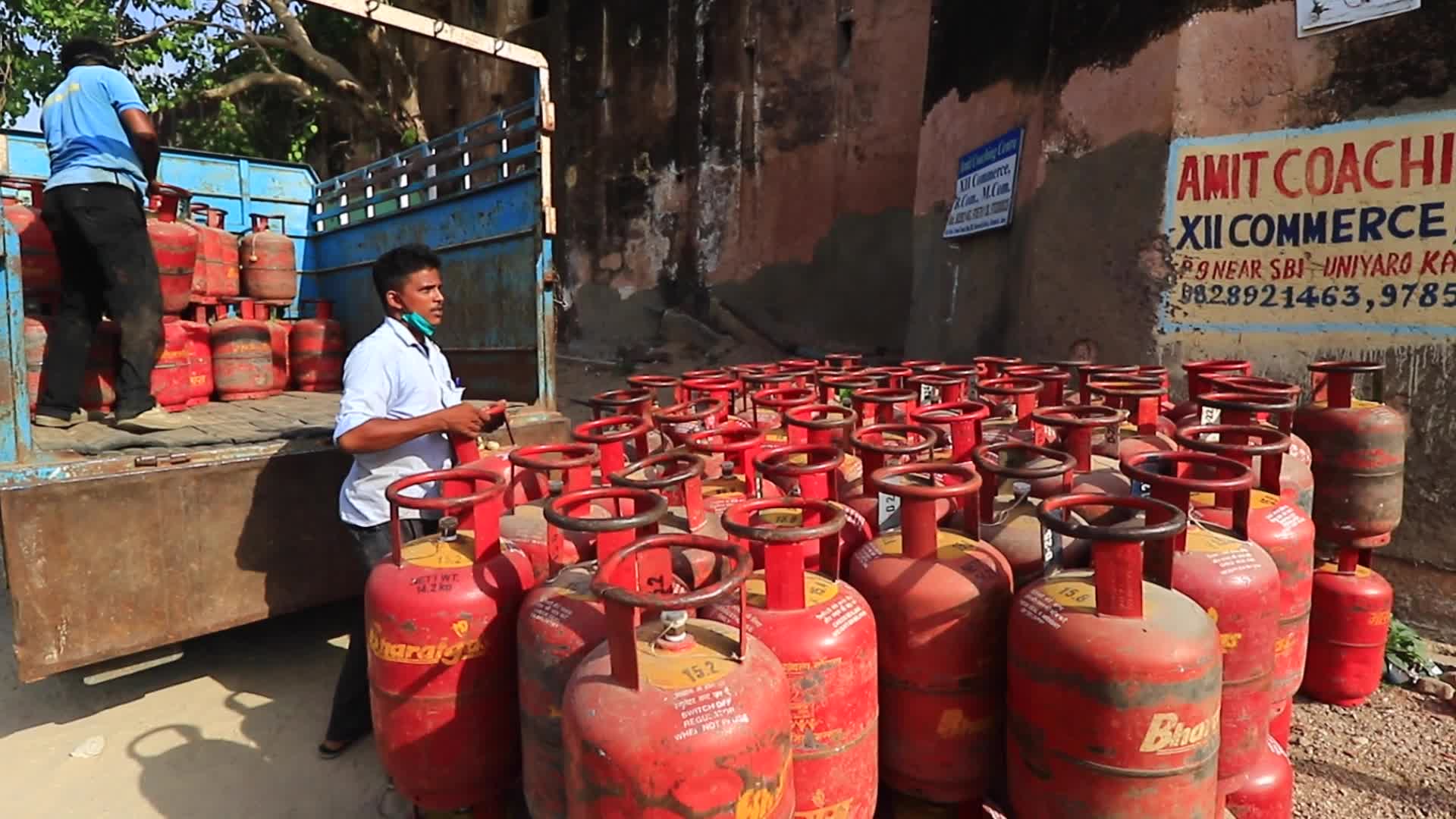 LPG Gas Cylinders Price Hiked In Jaipur
