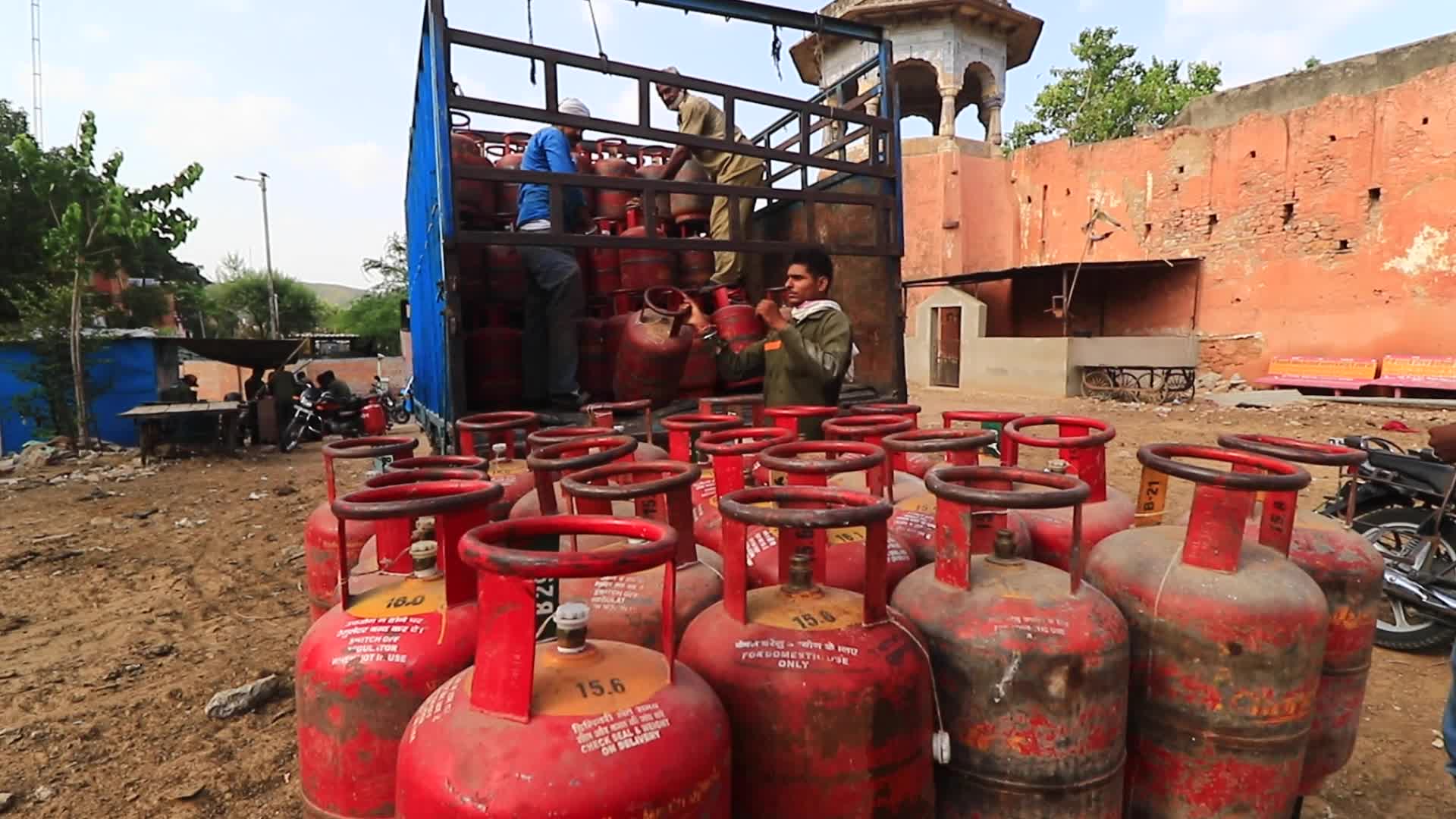 LPG Gas Cylinders Price Hiked In Jaipur