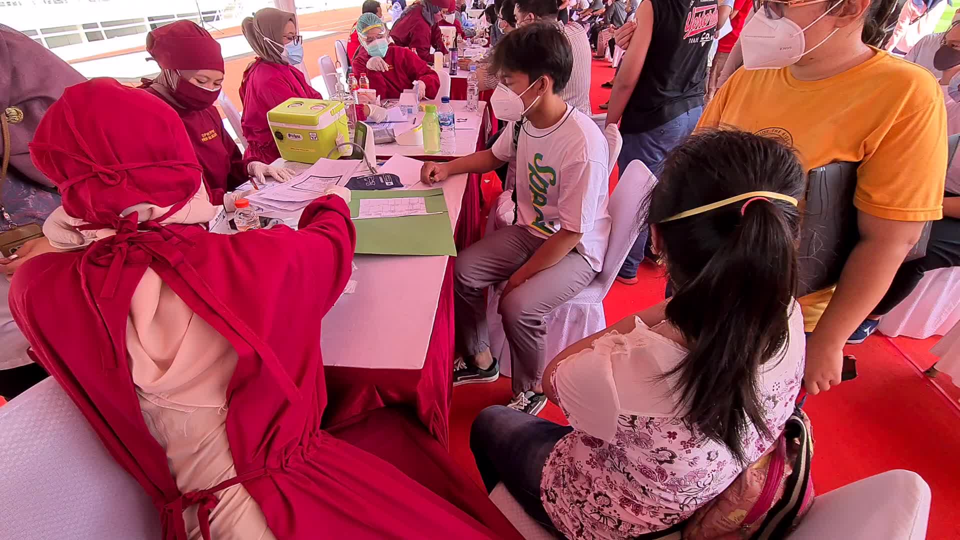 Coronavirus vaccination for children aged 12-17 in Indonesia