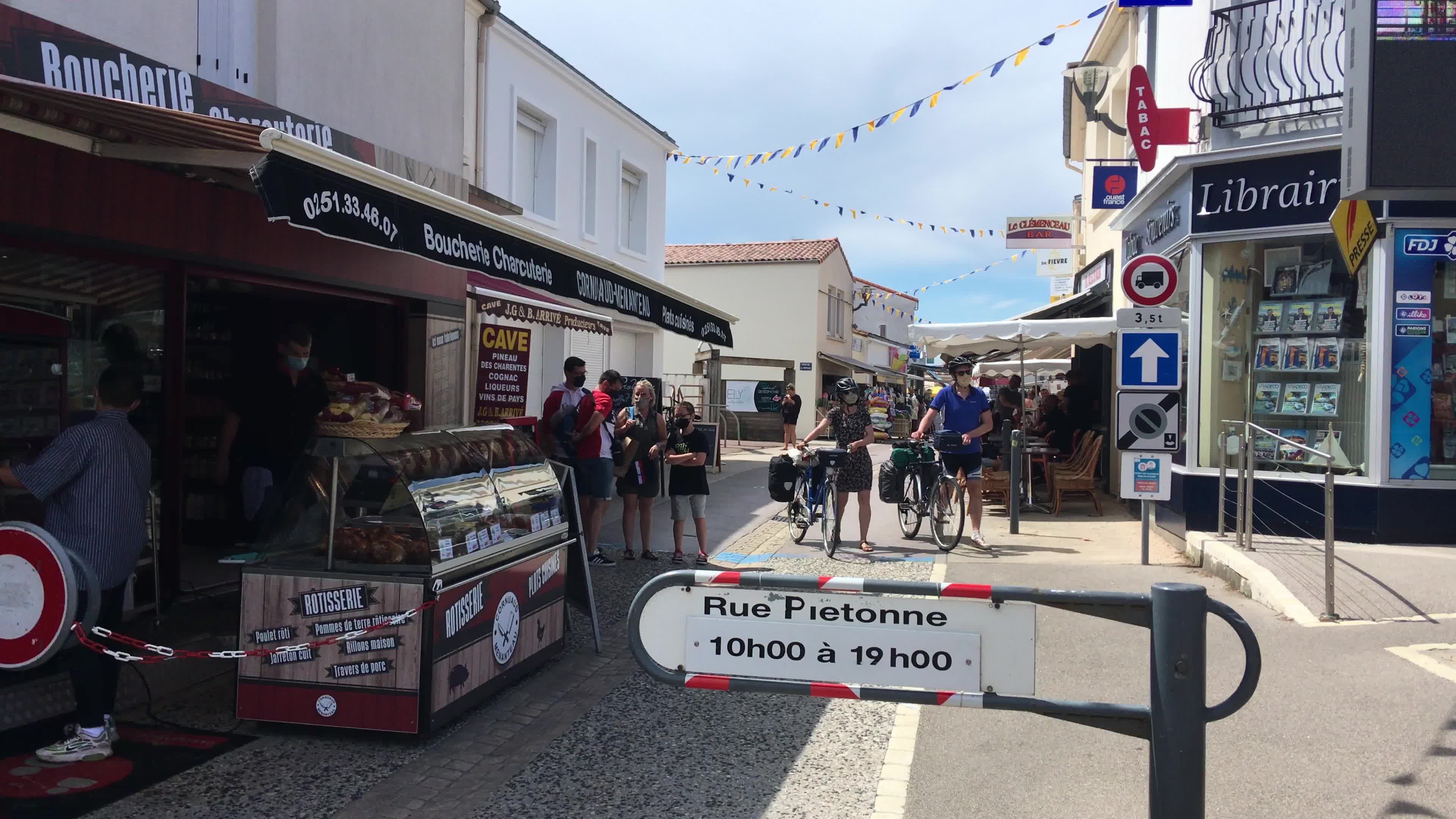 First day of summer vacation in France