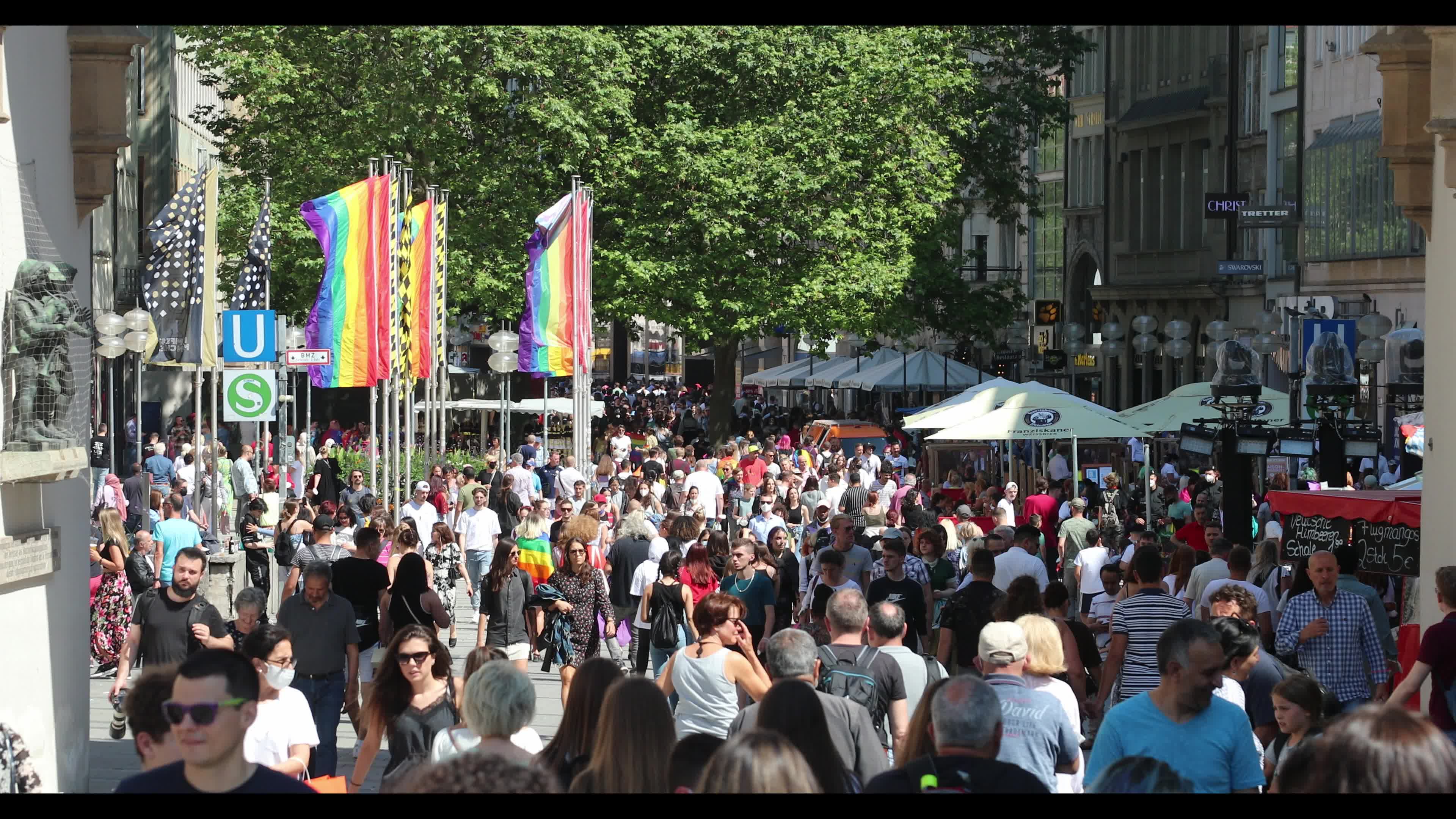 LGBTQ Community celebrates Pride in Munich