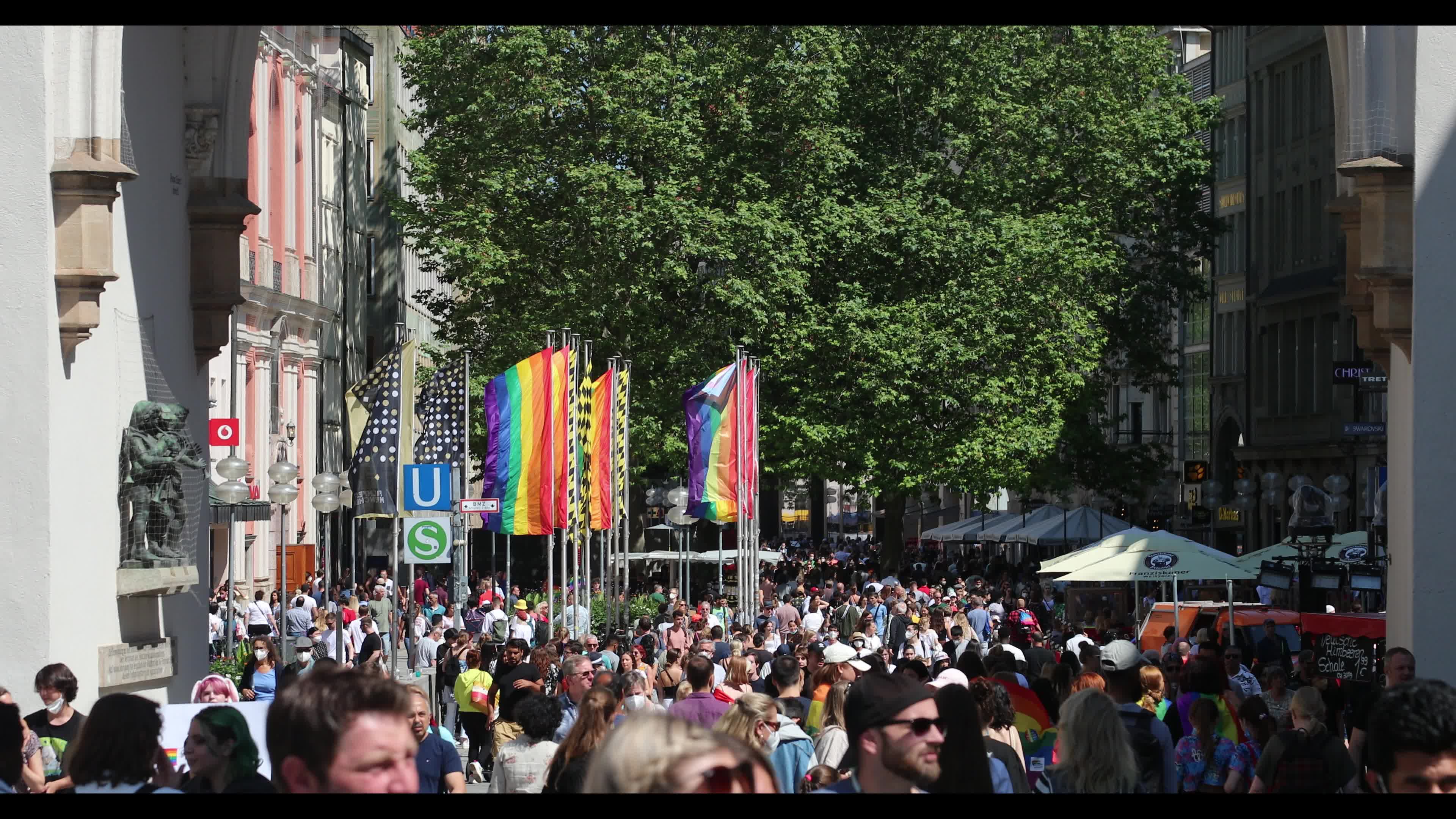 LGBTQ Community celebrates Pride in Munich