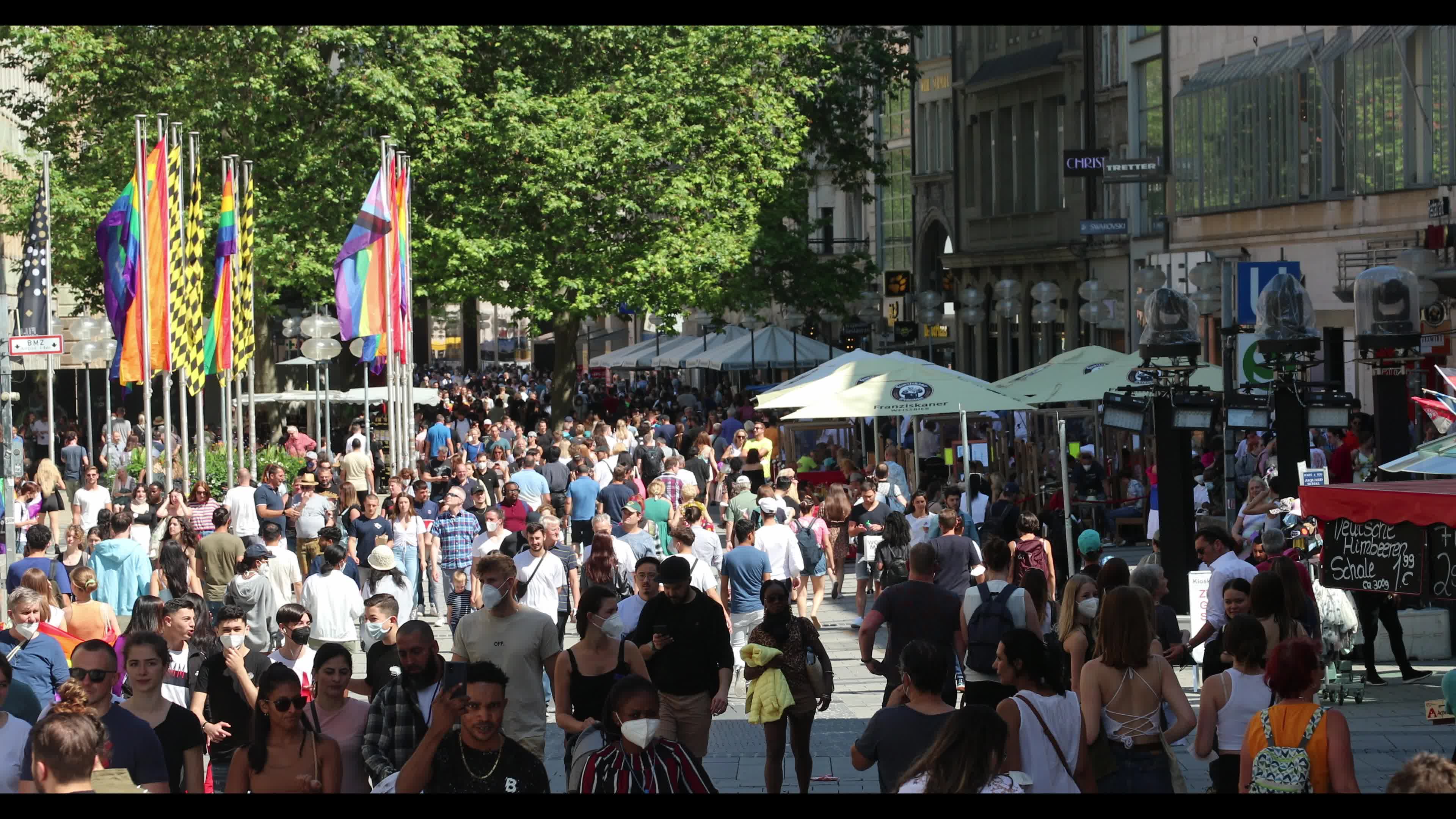 LGBTQ Community celebrates Pride in Munich