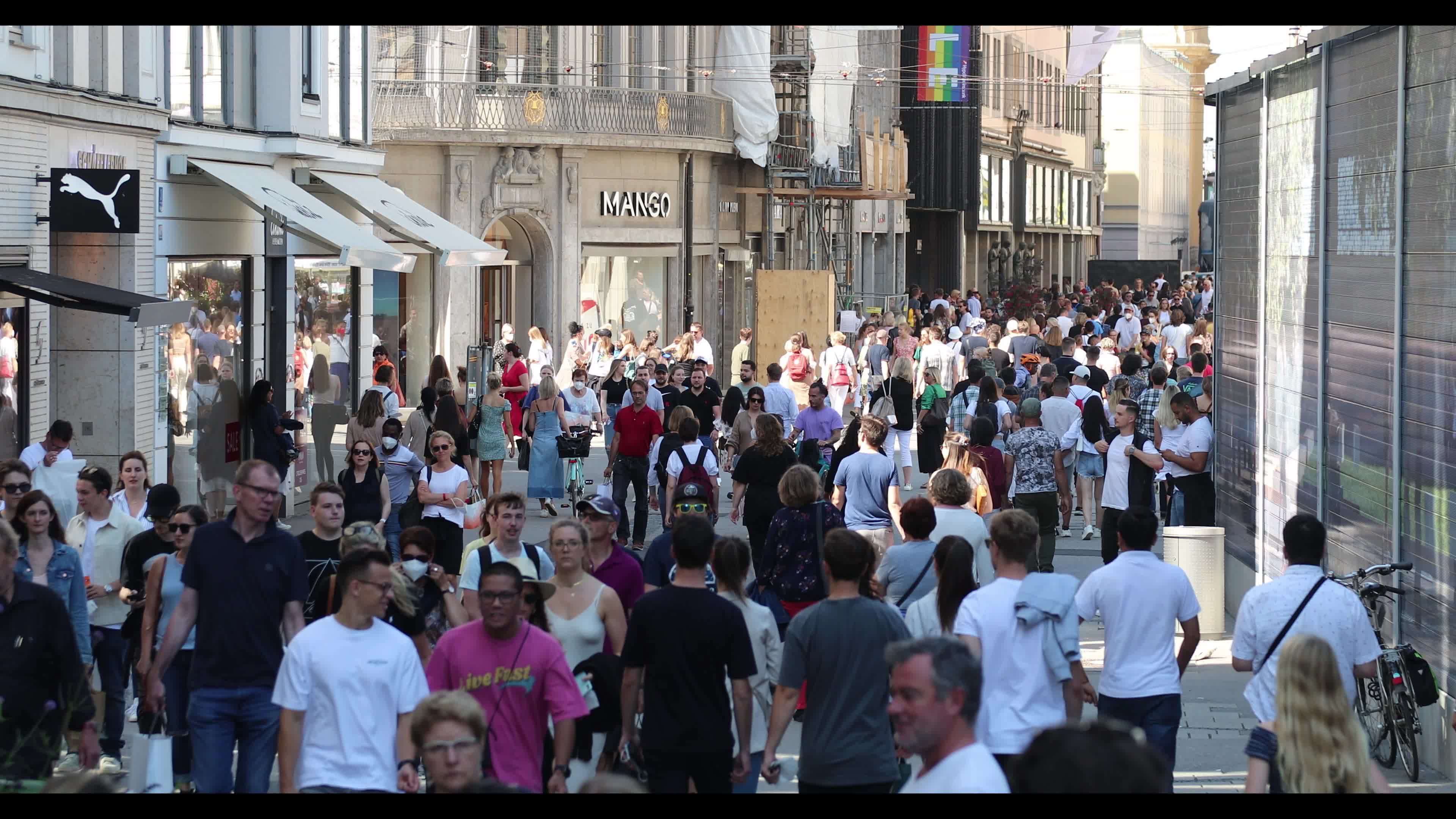 LGBTQ Community celebrates Pride in Munich