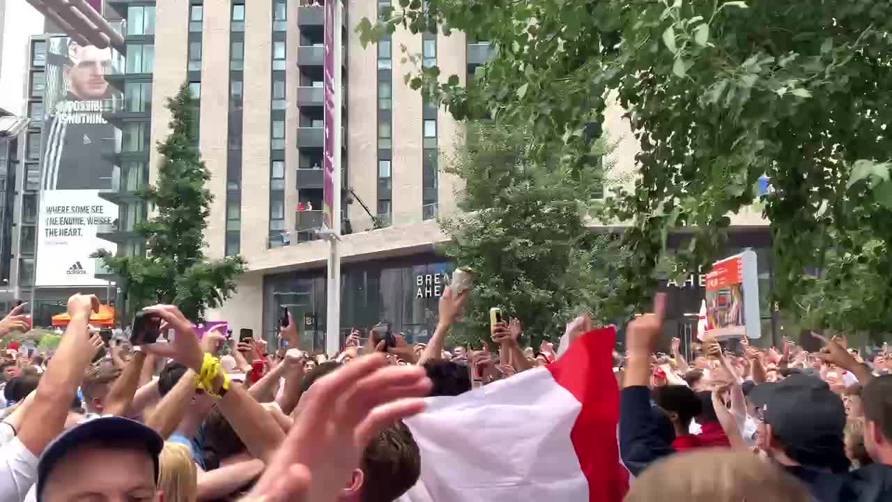 England fans outside the Wembley Stadium ahead the final of Euro 2020