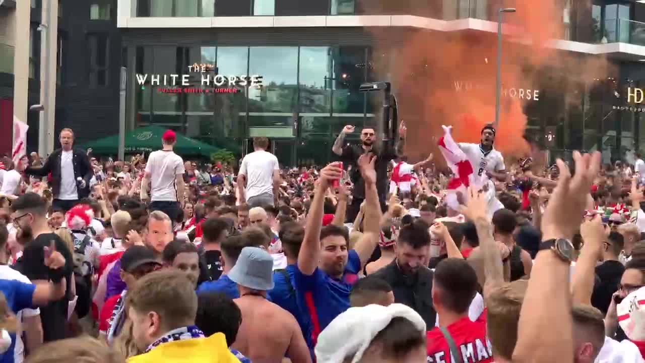 England fans outside the Wembley Stadium ahead the final of Euro 2020