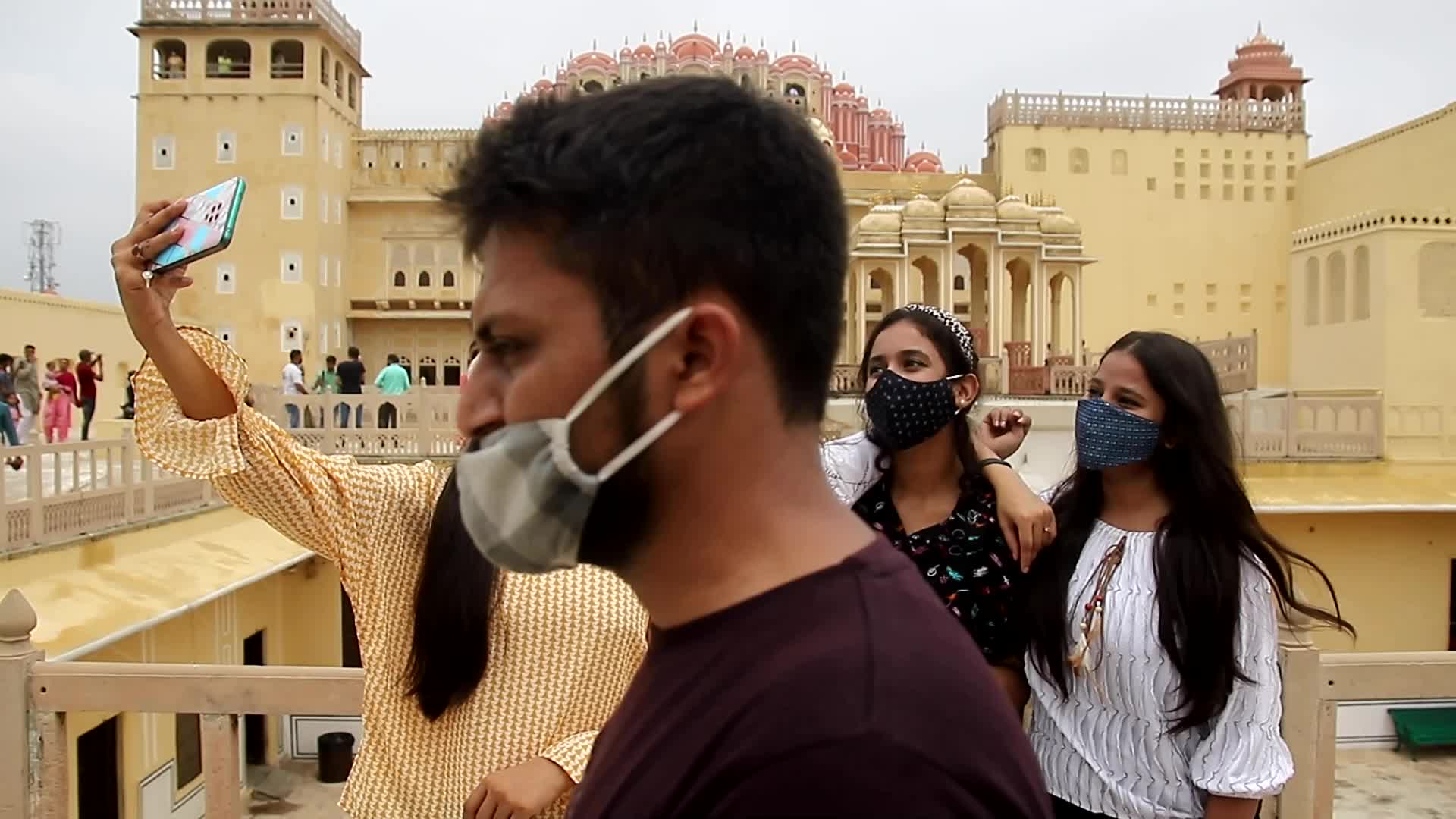Tourists at Hawa Mahal In Jaipur 