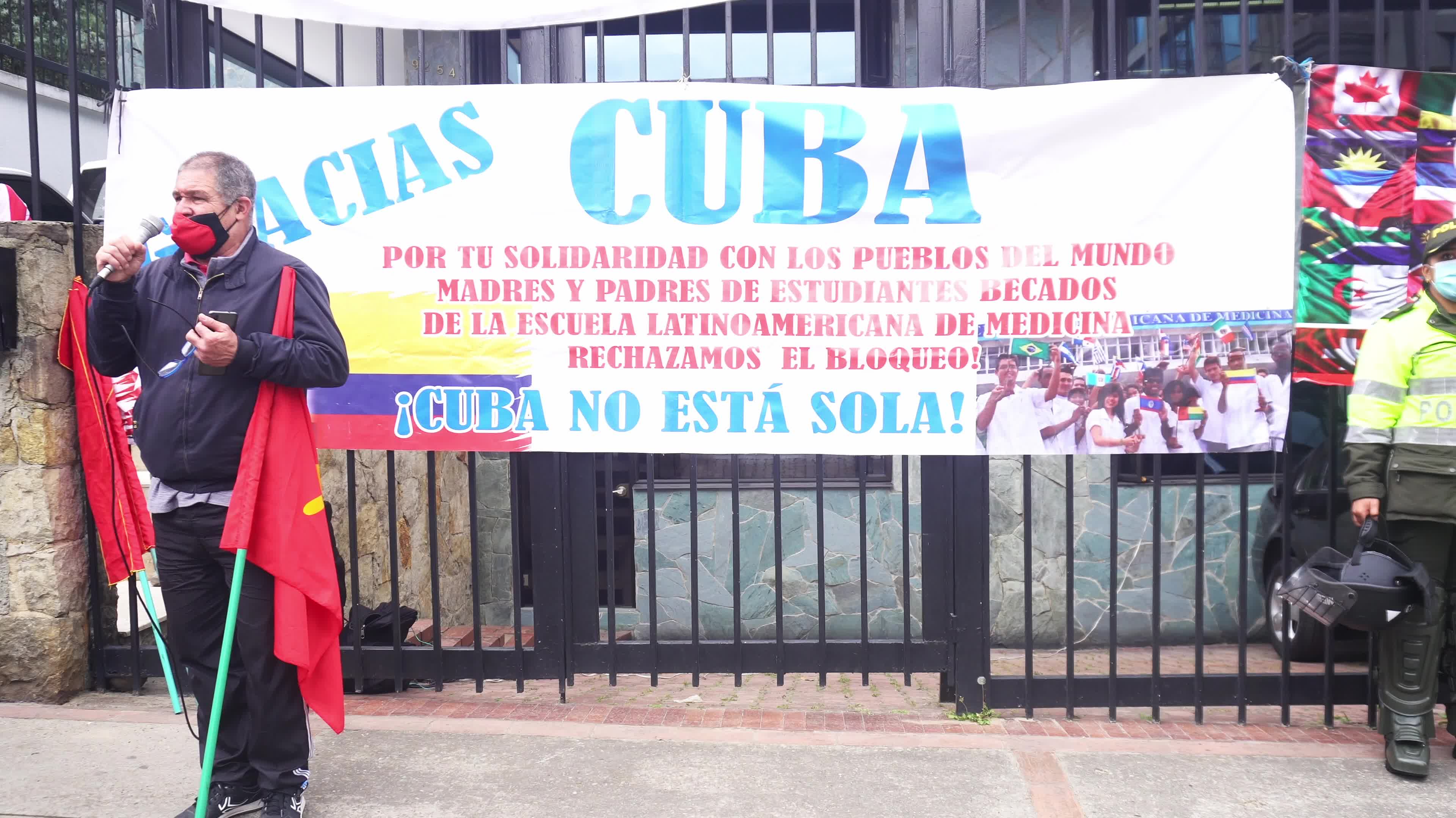 Colombians protest in support of Cuba