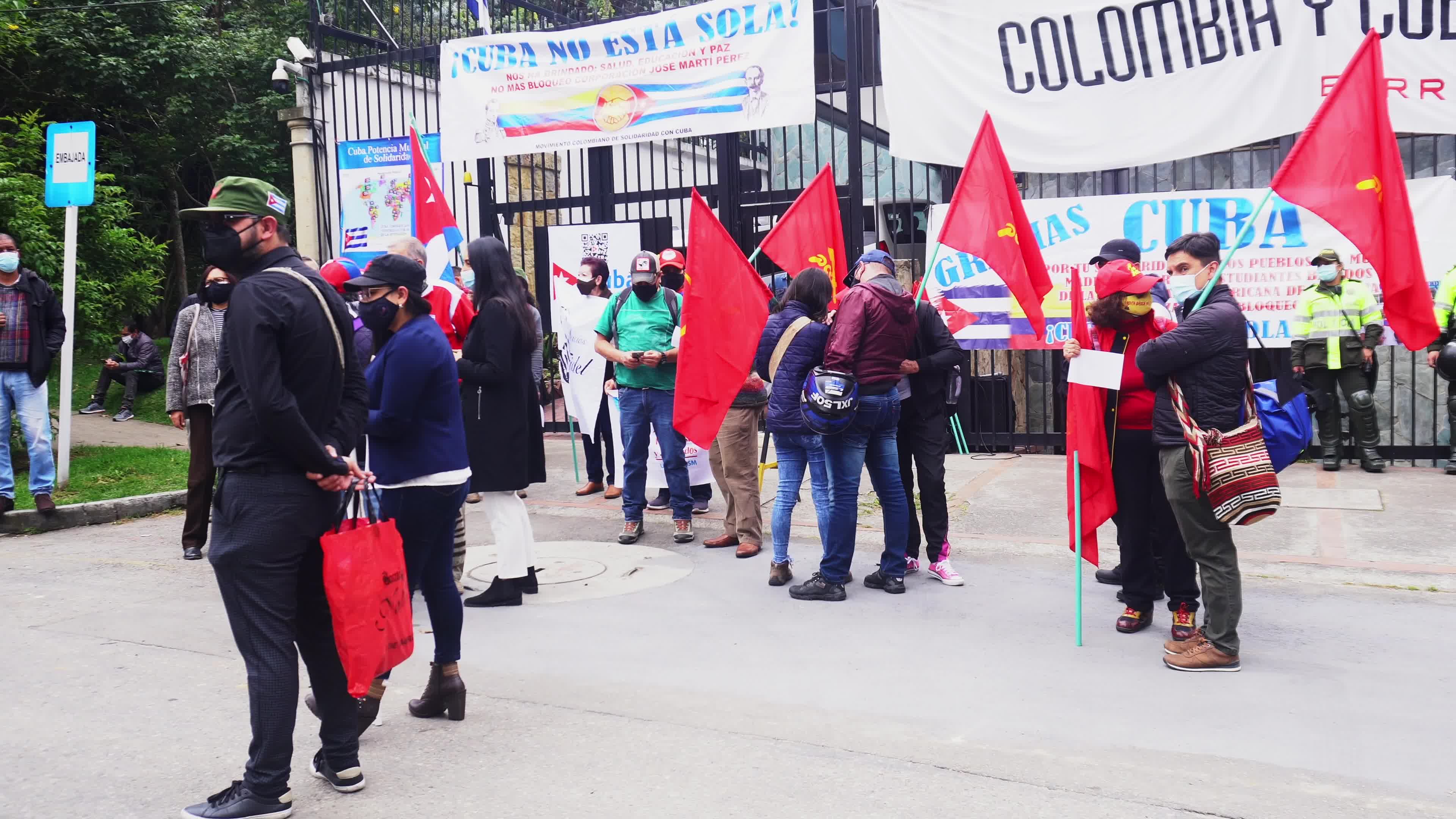 Colombians protest in support of Cuba
