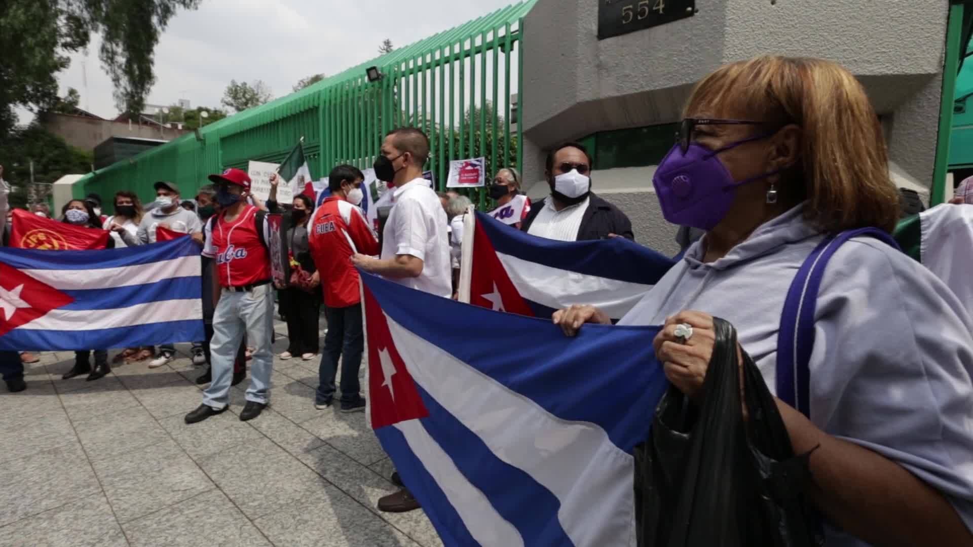 Support for the Cuban government in Mexico City