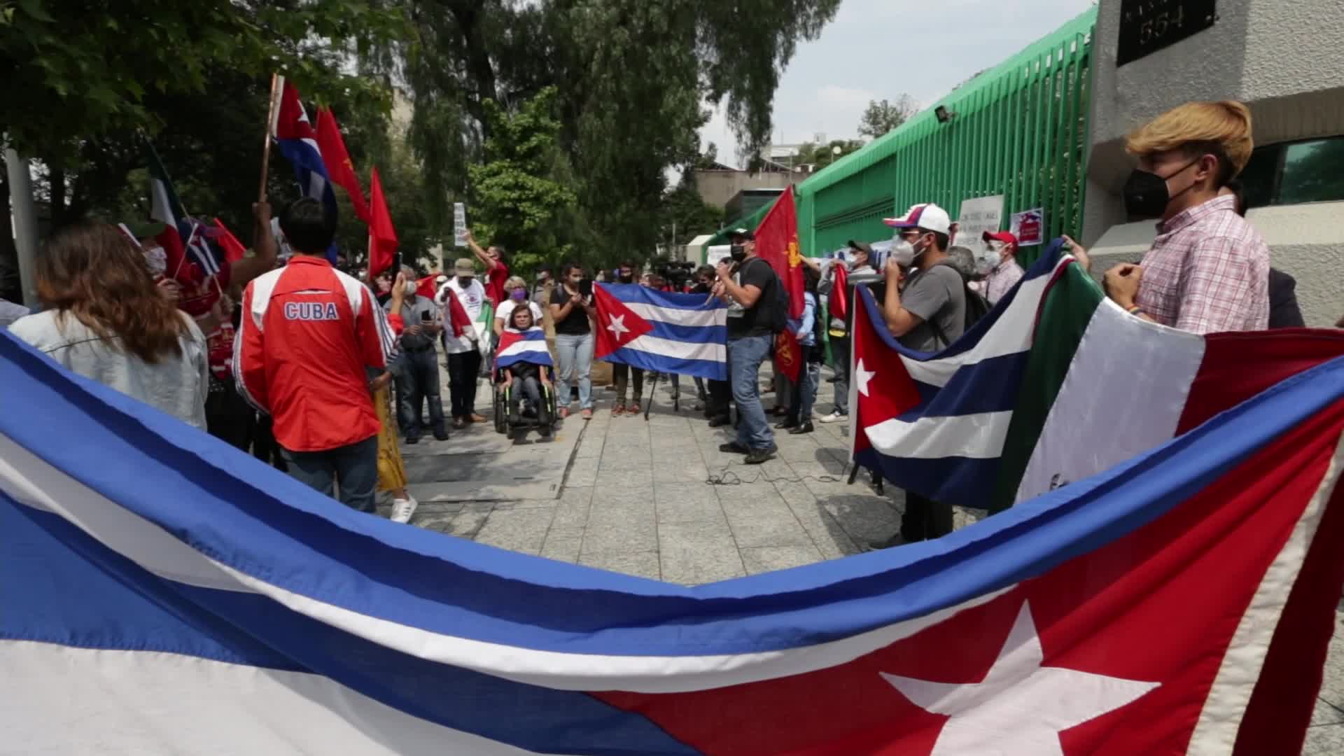 Support for the Cuban government in Mexico City
