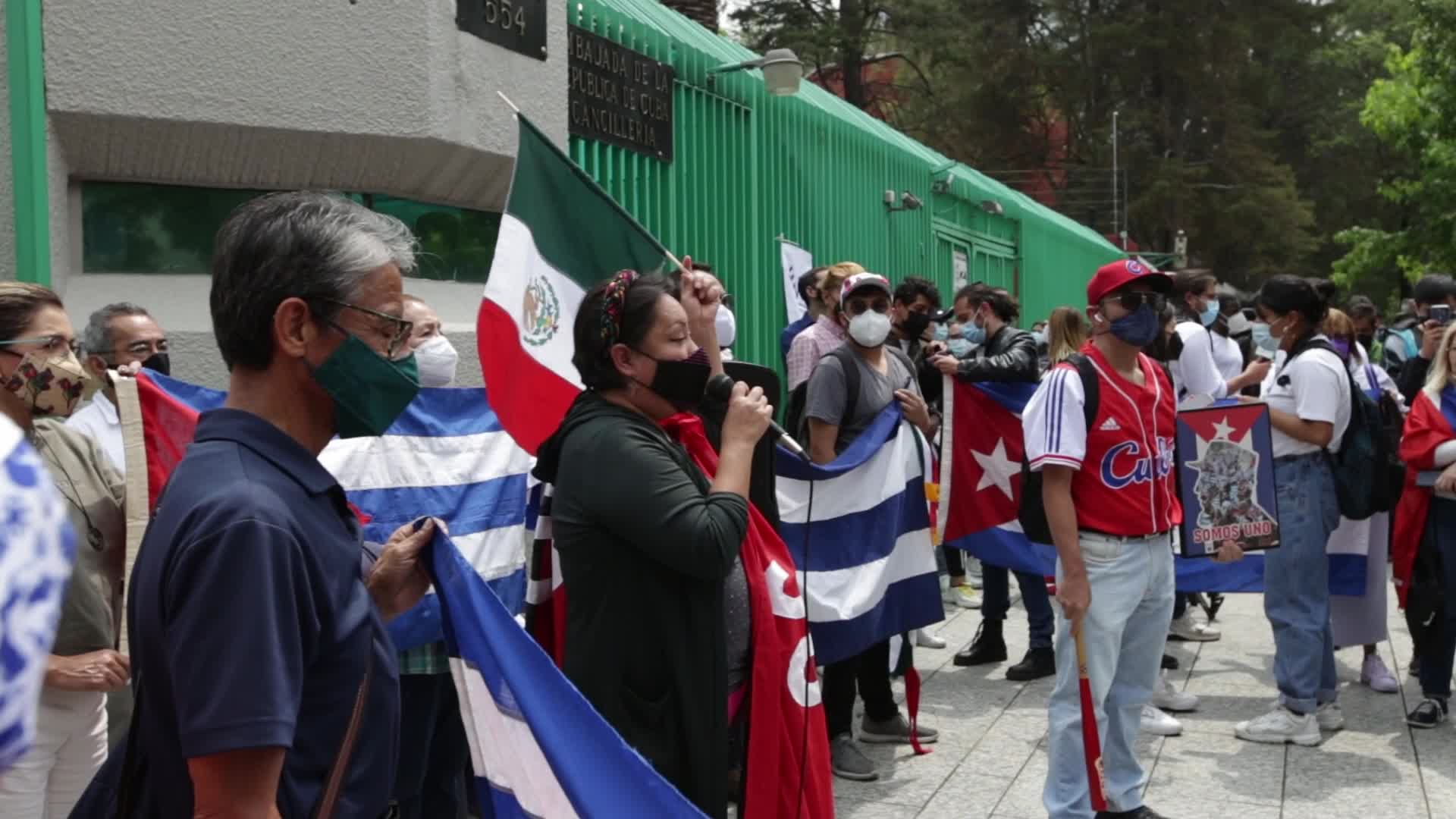 Support for the Cuban government in Mexico City