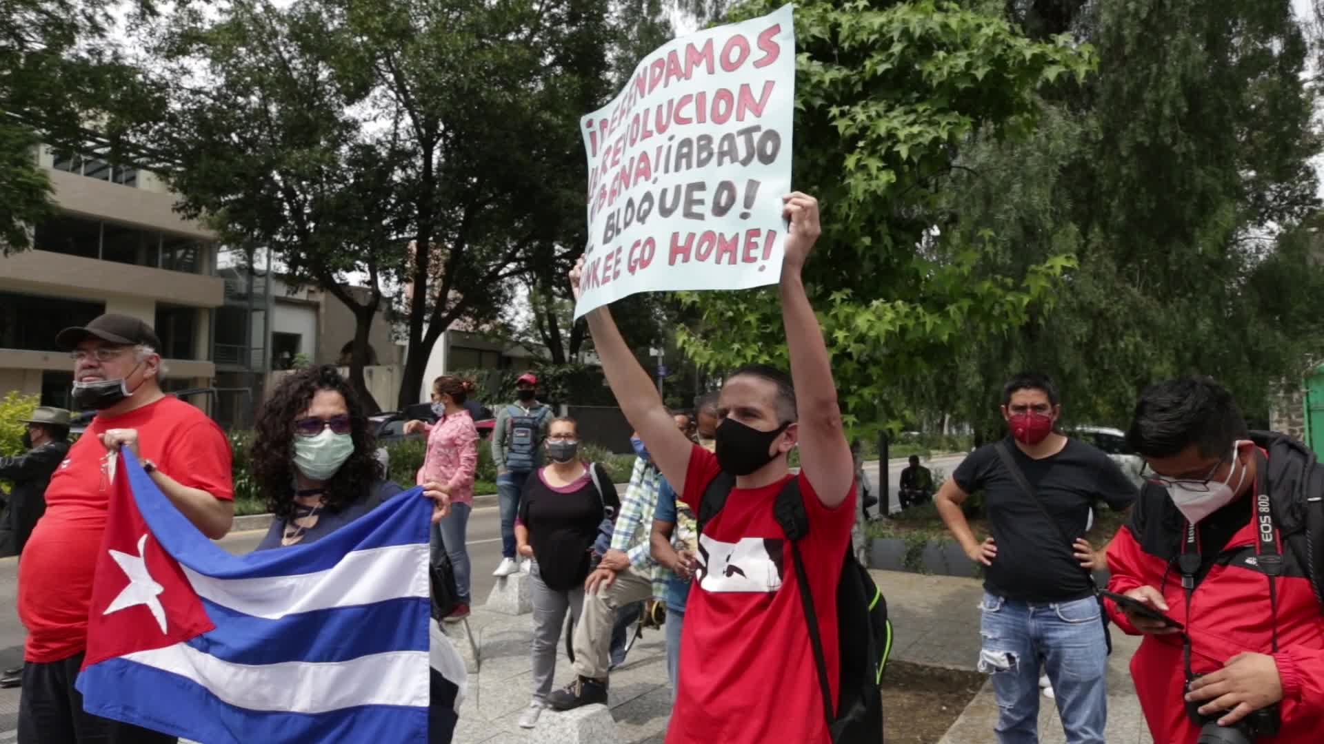 Support for the Cuban government in Mexico City