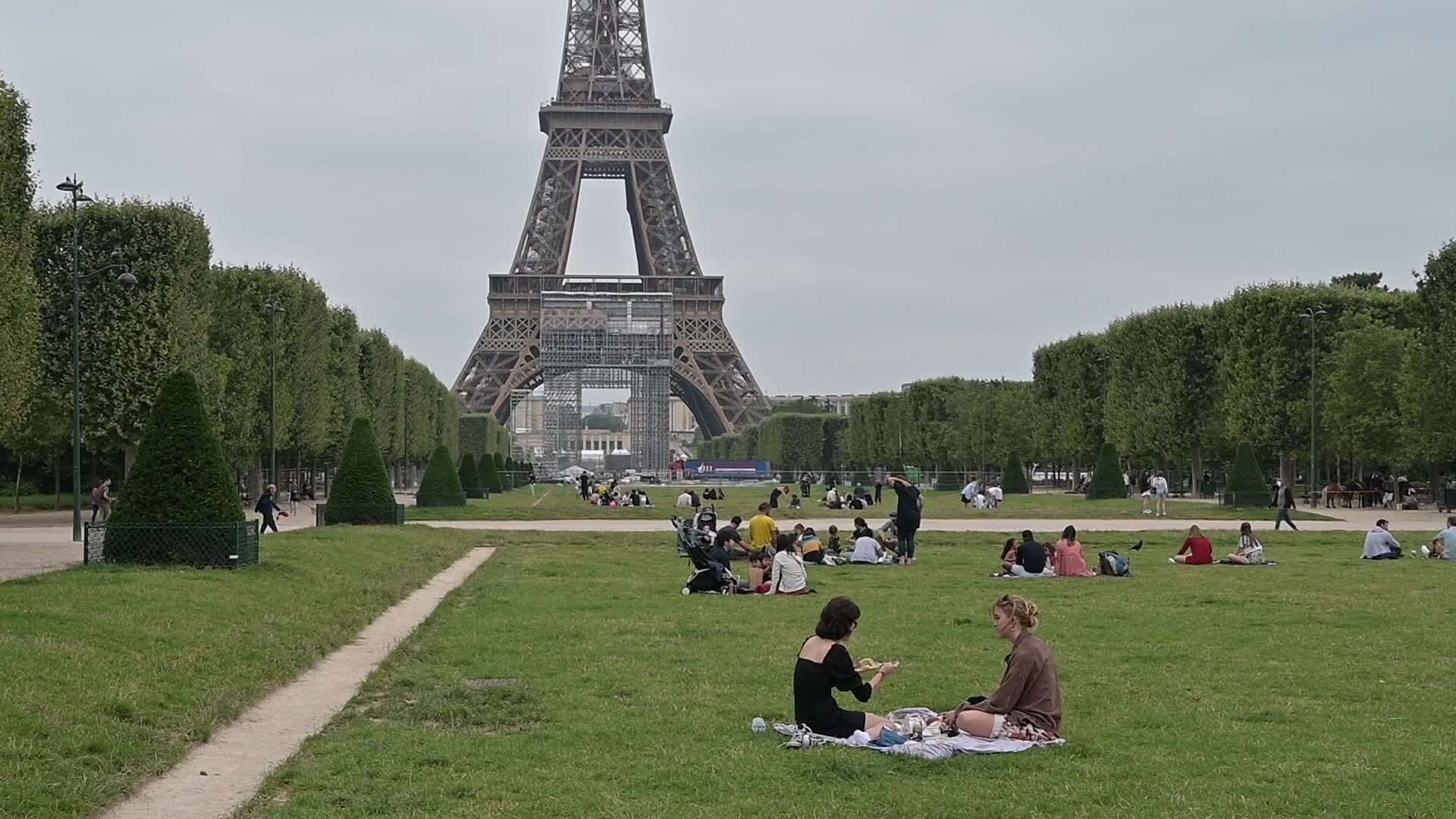 Daily Life In Paris, France