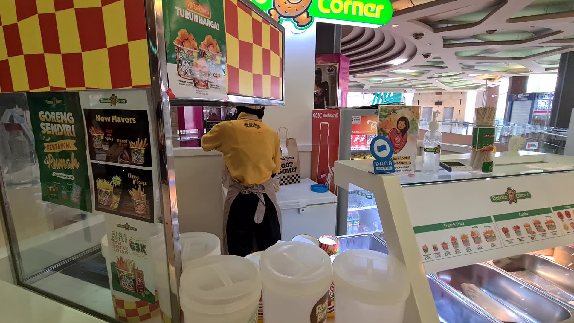 PPKM Level 4 atmosphere in a mall in Indonesia