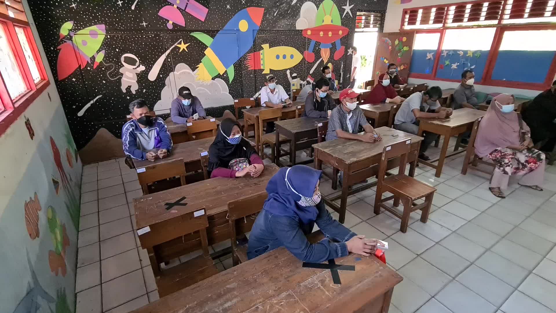 Government social assistance for needy families in Indonesia