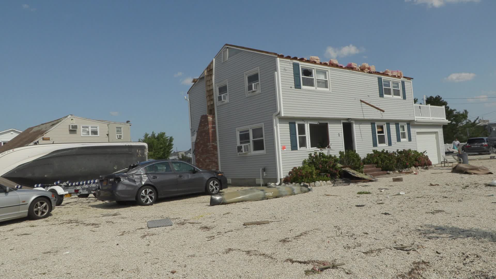 New Jersey tornado slams Long Beach Island