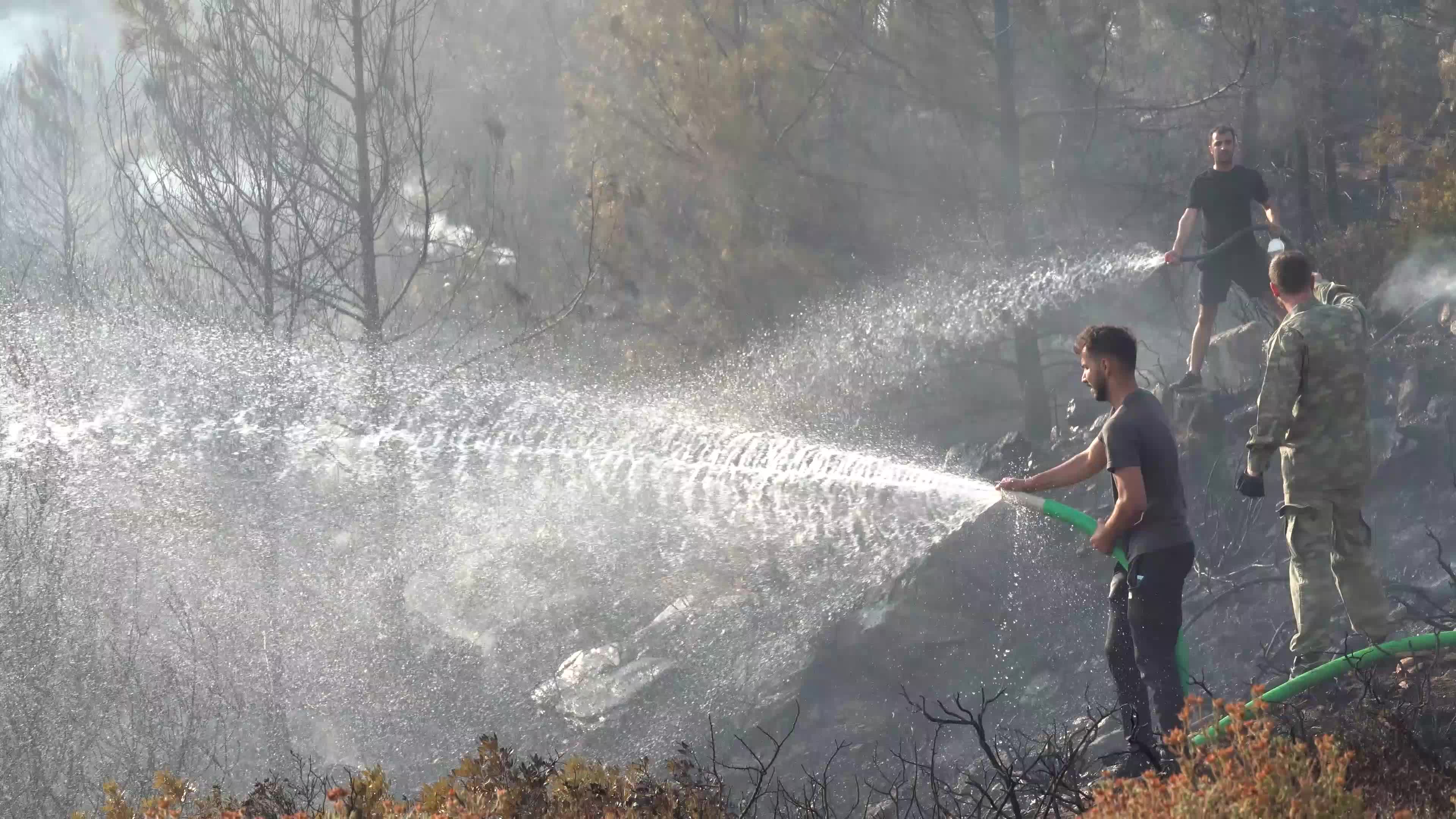 Turkey strives to put out wildfires