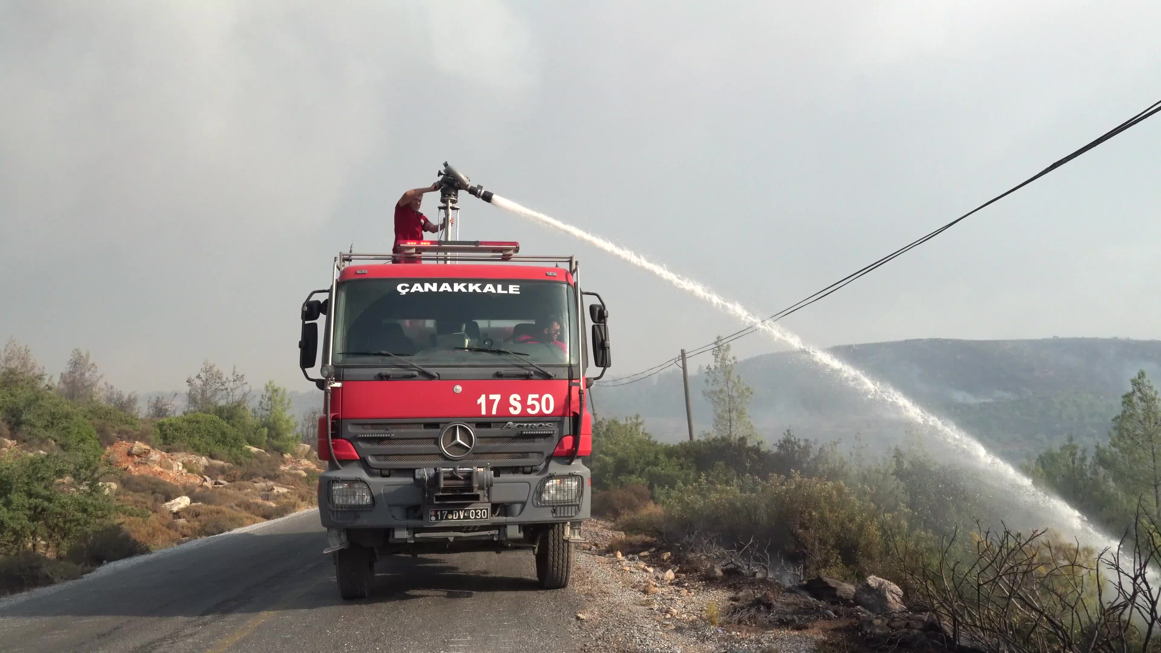 Turkey strives to put out wildfires