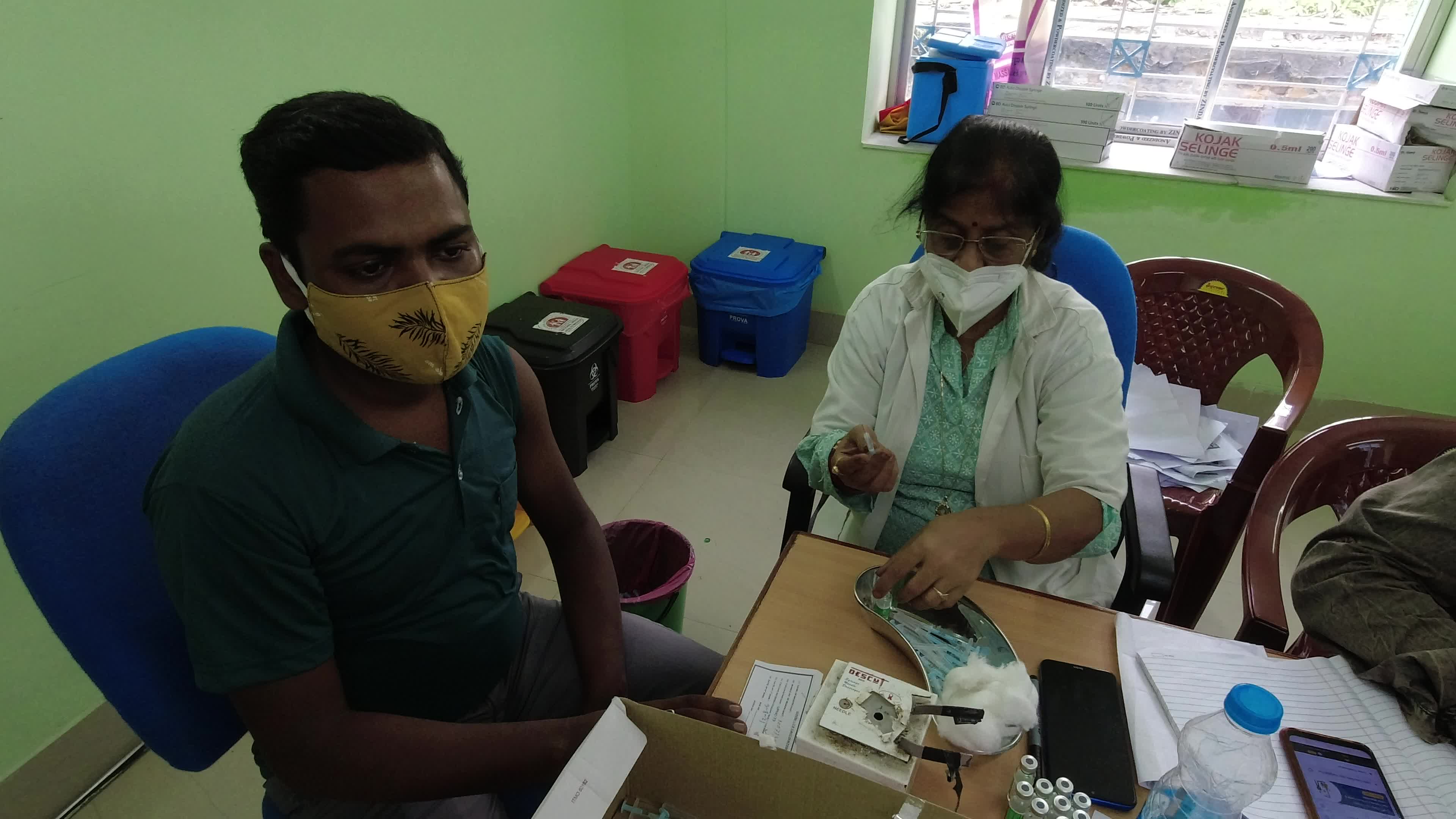COVID-19 vaccination in Kolkata