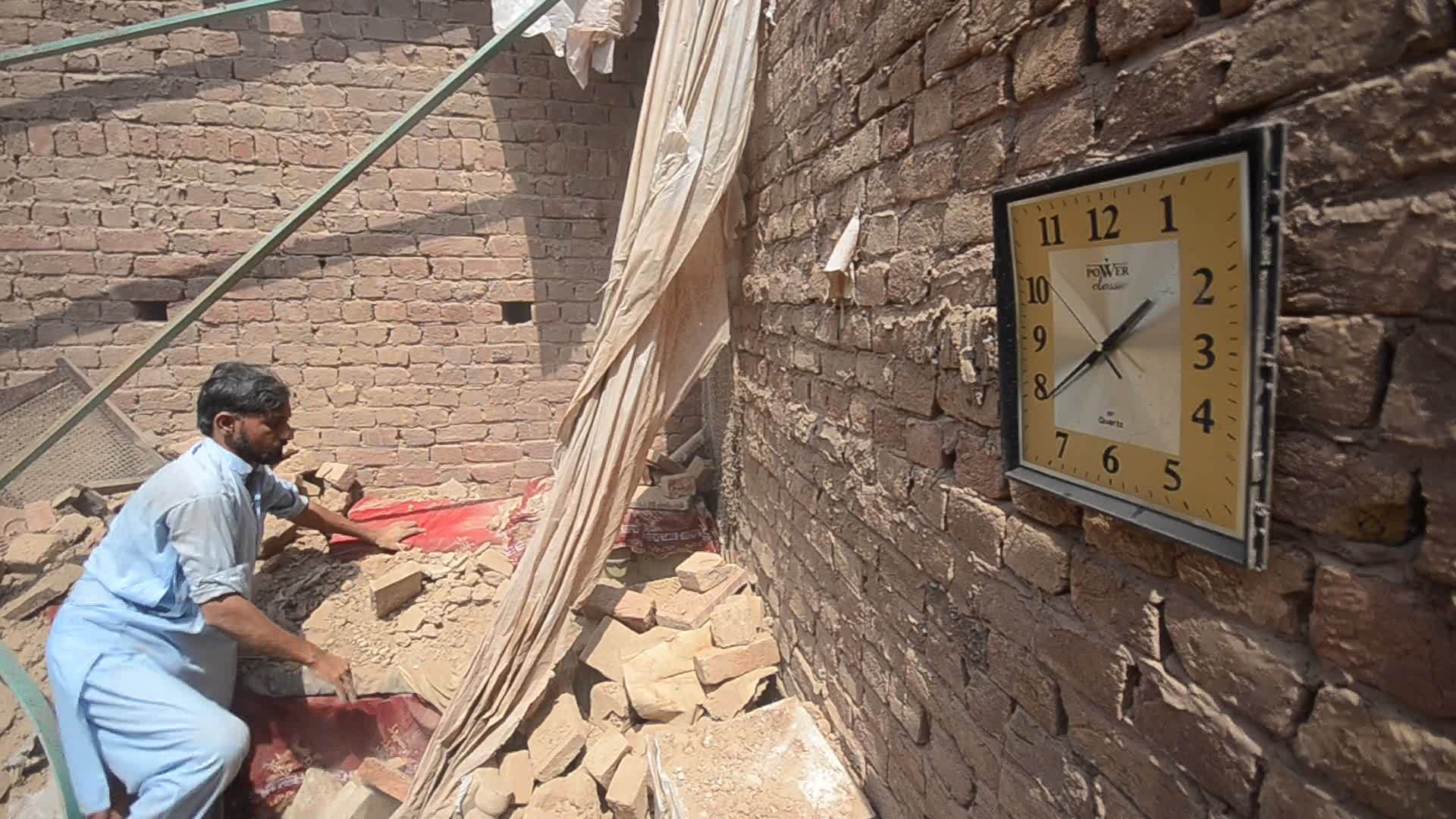 4 killed in roof collapse as heavy rain hits Pakistan's Peshawar