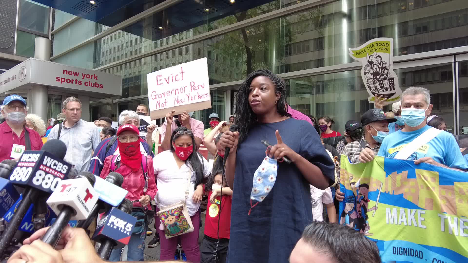 NY demonstrators call for the removal of Governor Cuomo amid sexual harassment allegations in NYC
