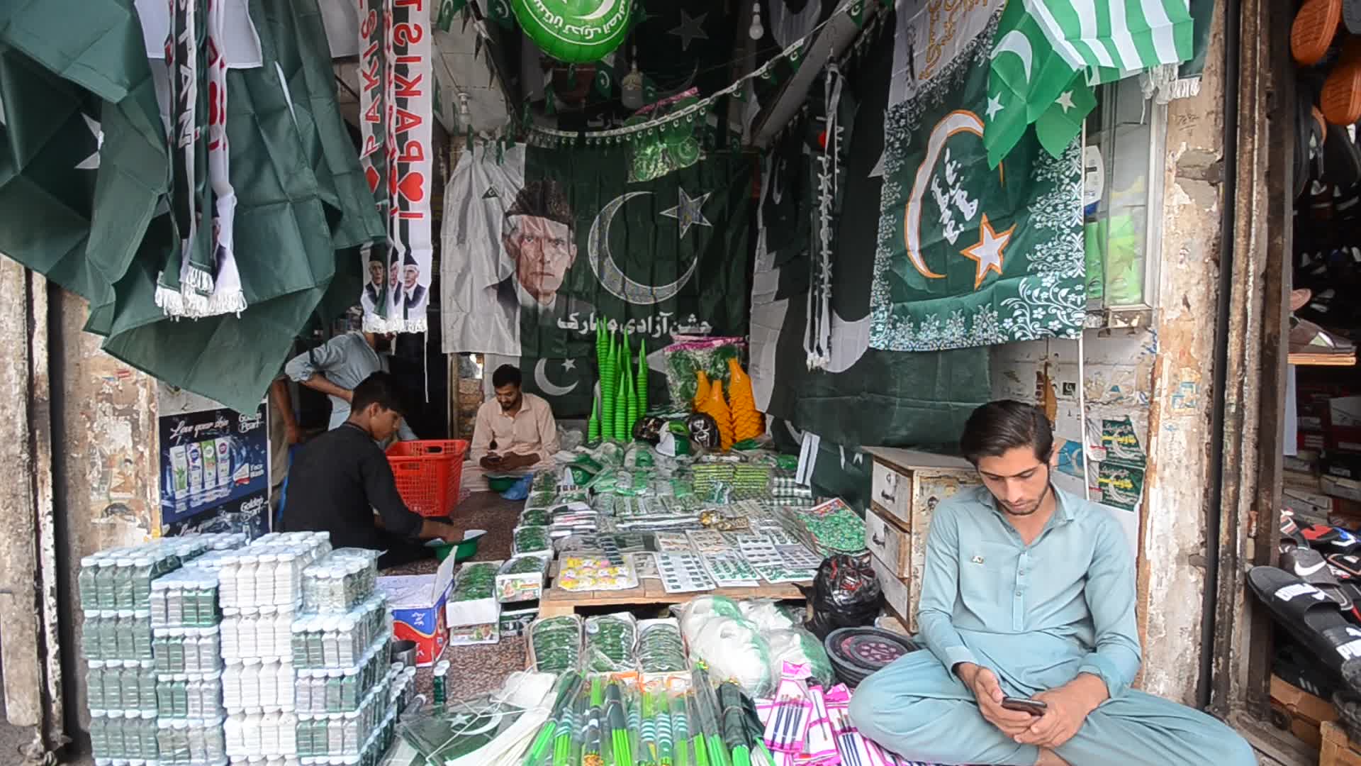 Preparation to Pakistan Independence Day Celebration 2021