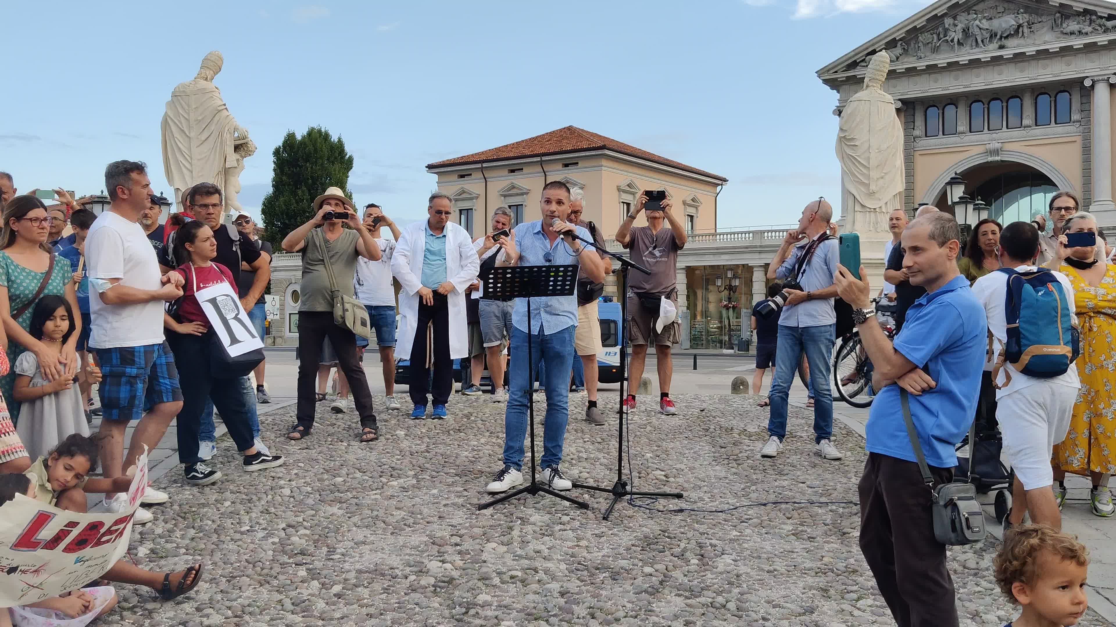 Demonstration against the "Green Pass" after it was introduces in Italy