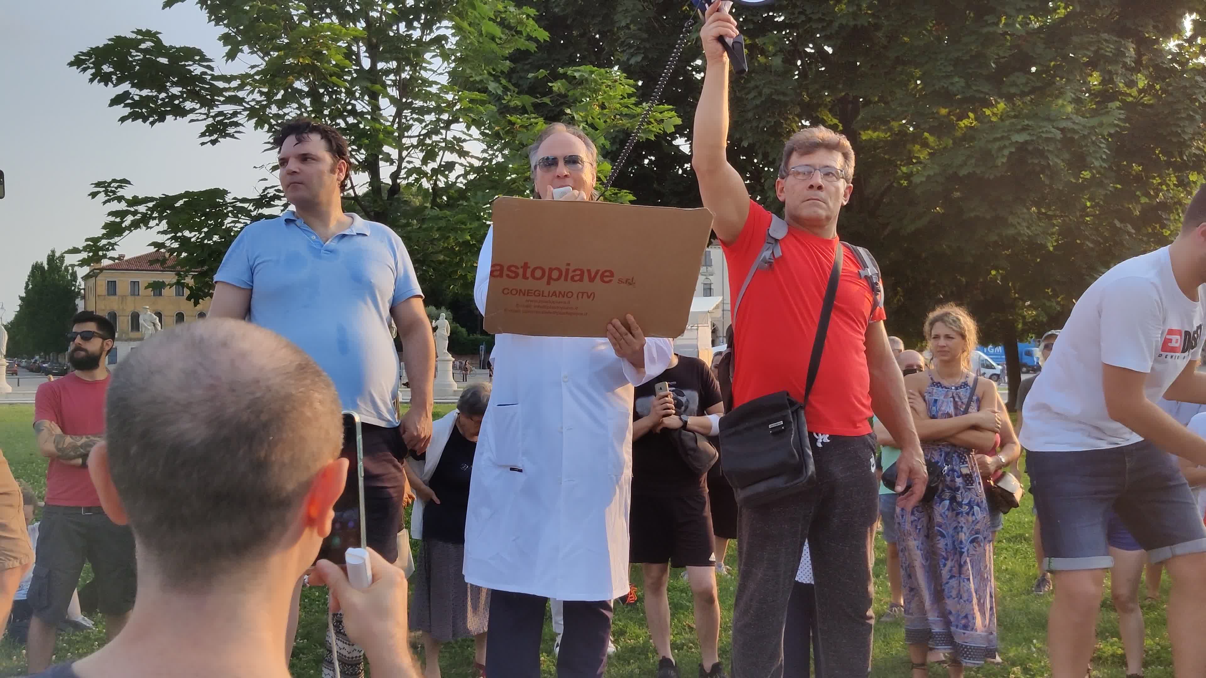 Demonstration against the "Green Pass" after it was introduces in Italy