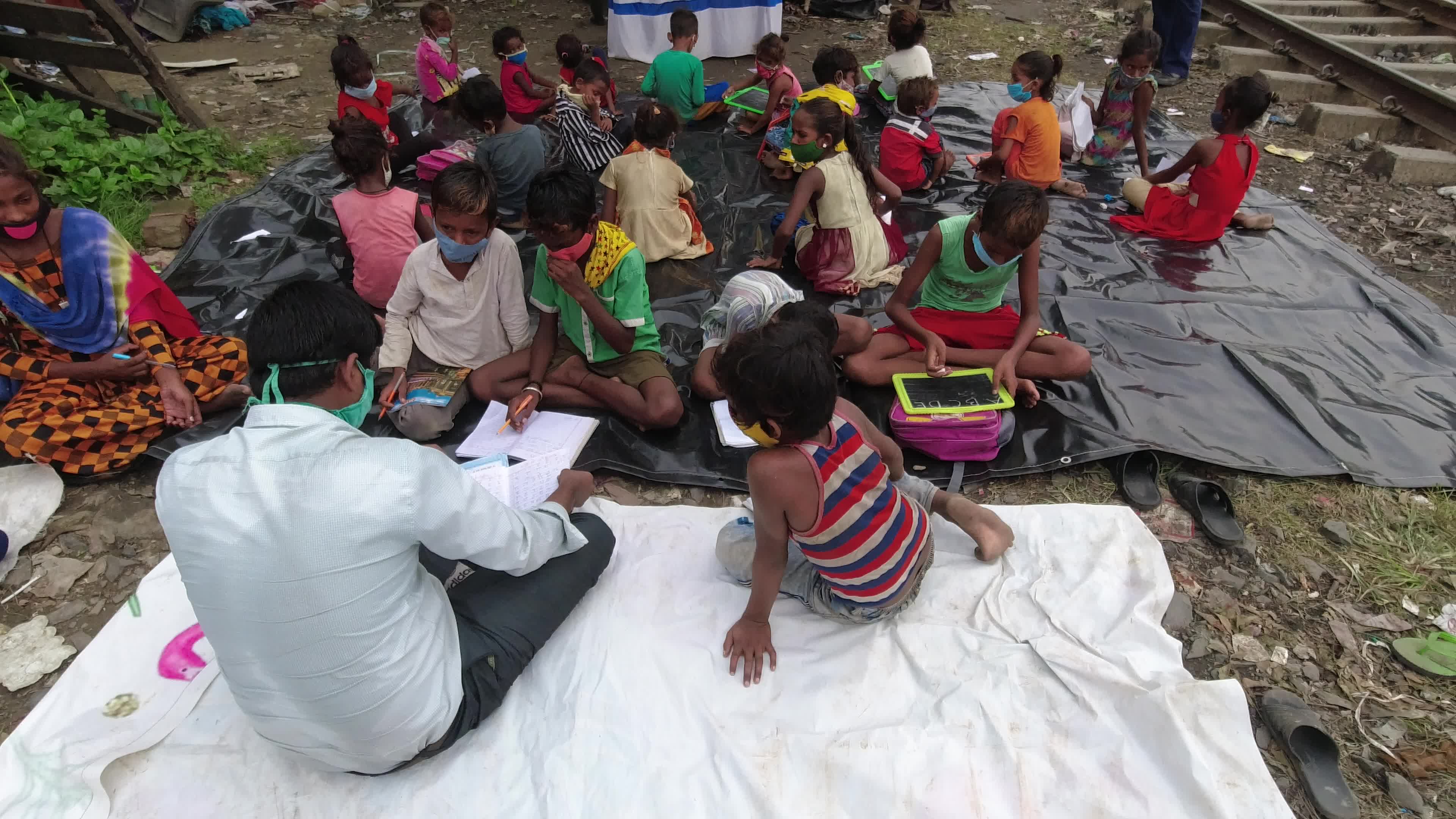 Free classroom for children's belonging from slum in Kolkata