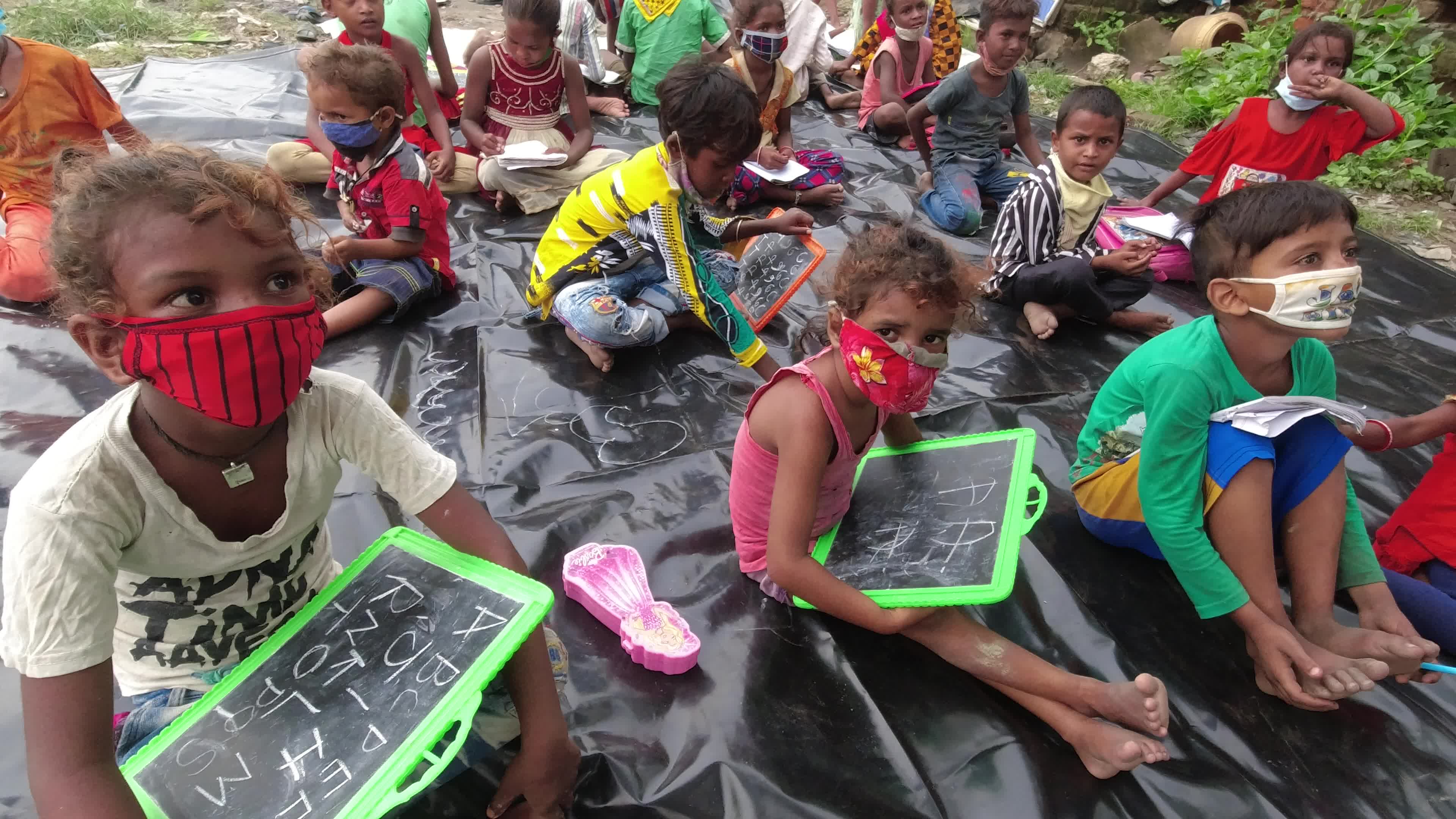Free classroom for children's belonging from slum in Kolkata