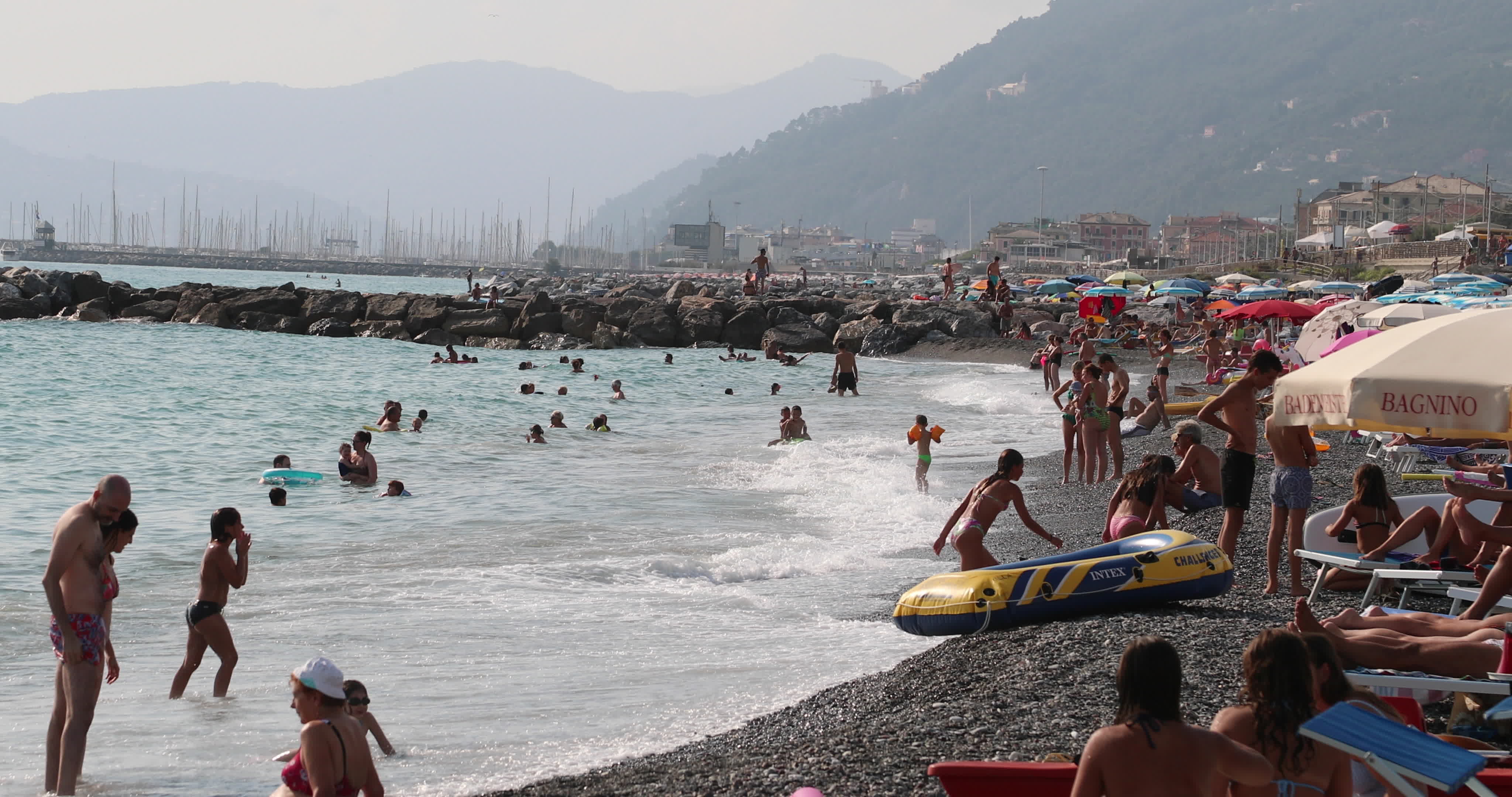 Beach vacation in Ligury