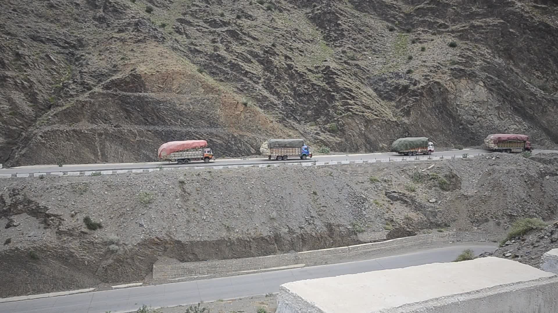 Pakistan reopens Torkham border crossing with Afghanistan