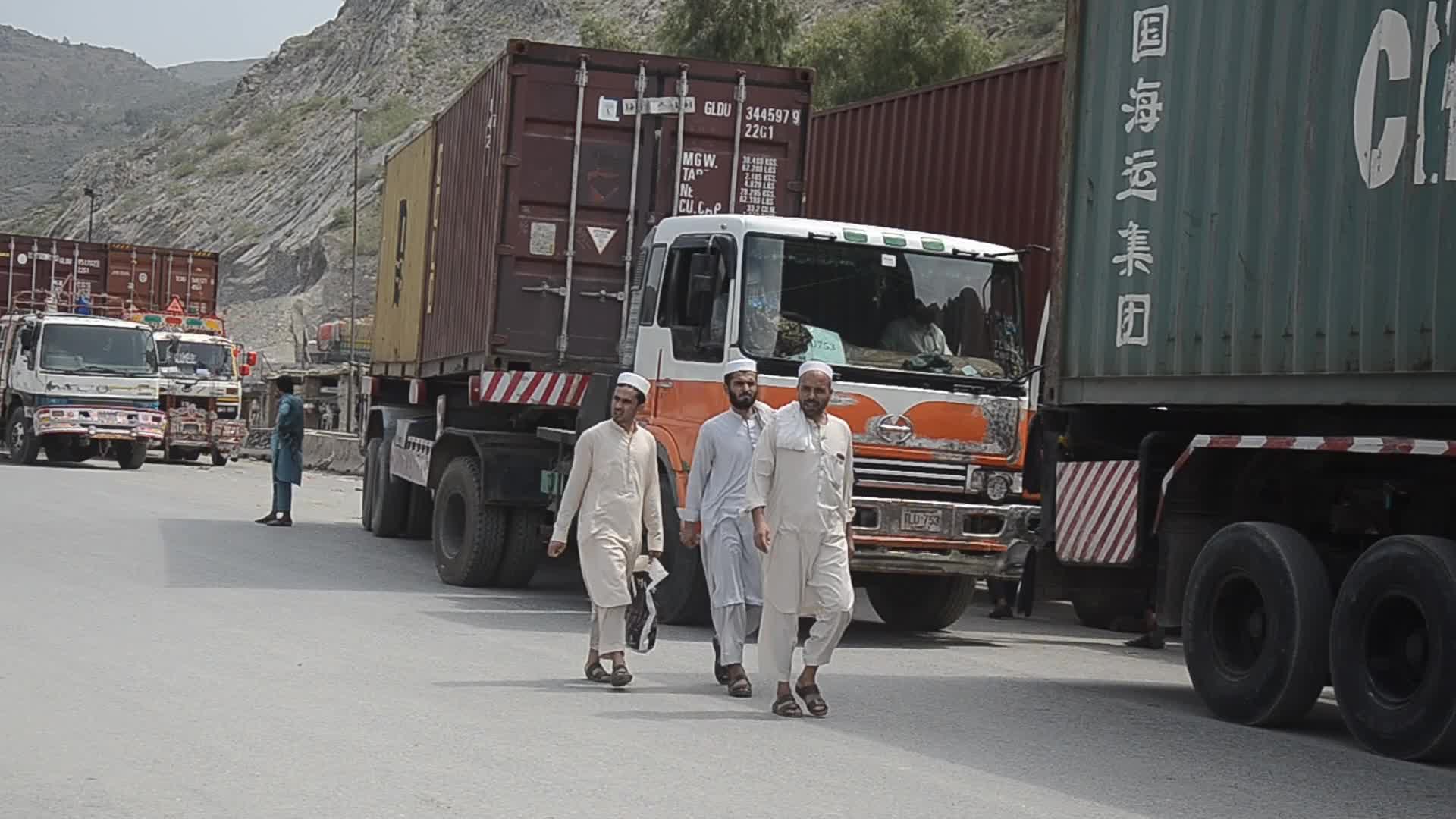Pakistan reopens Torkham border crossing with Afghanistan