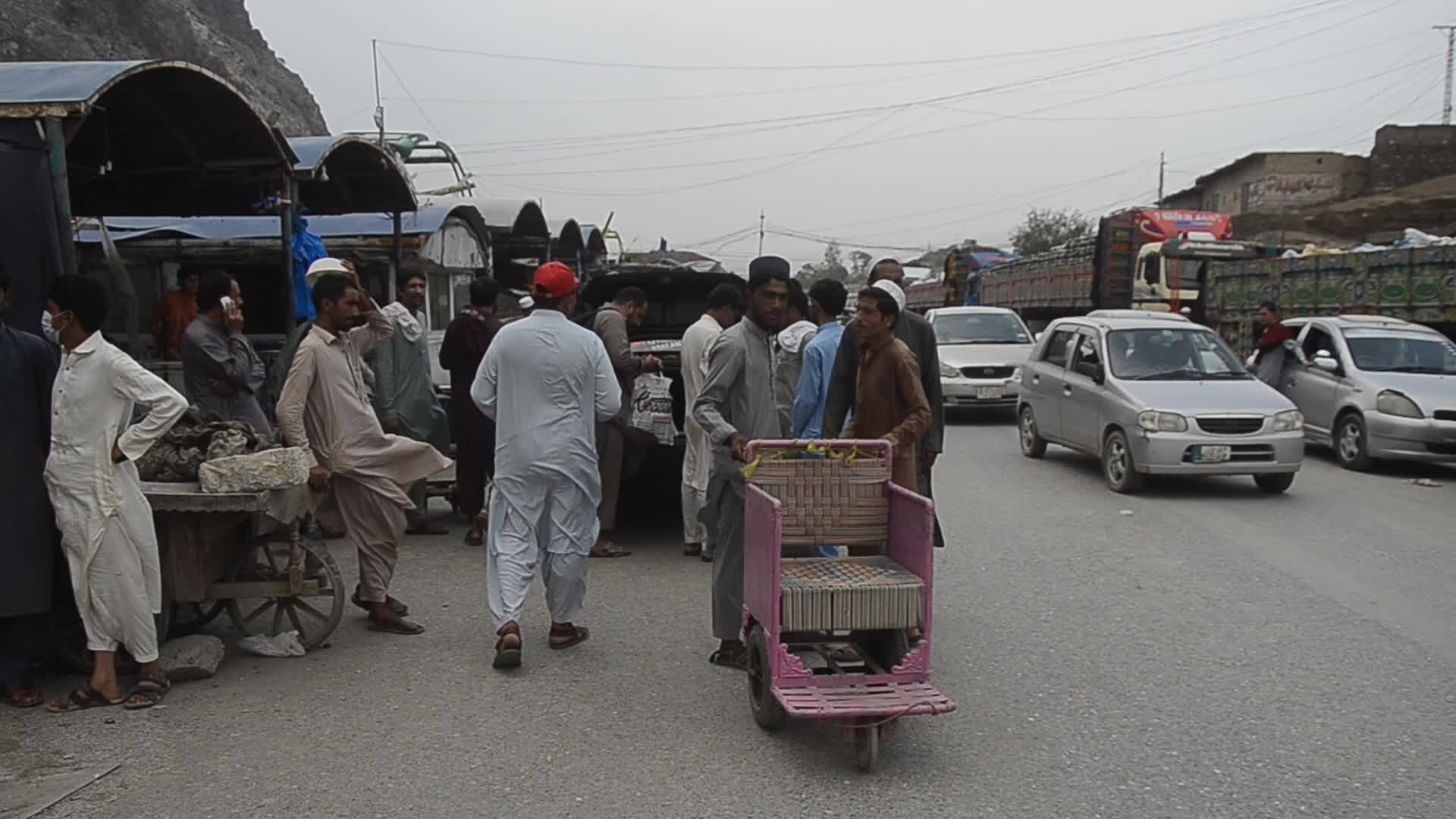Pakistan reopens Torkham border crossing with Afghanistan